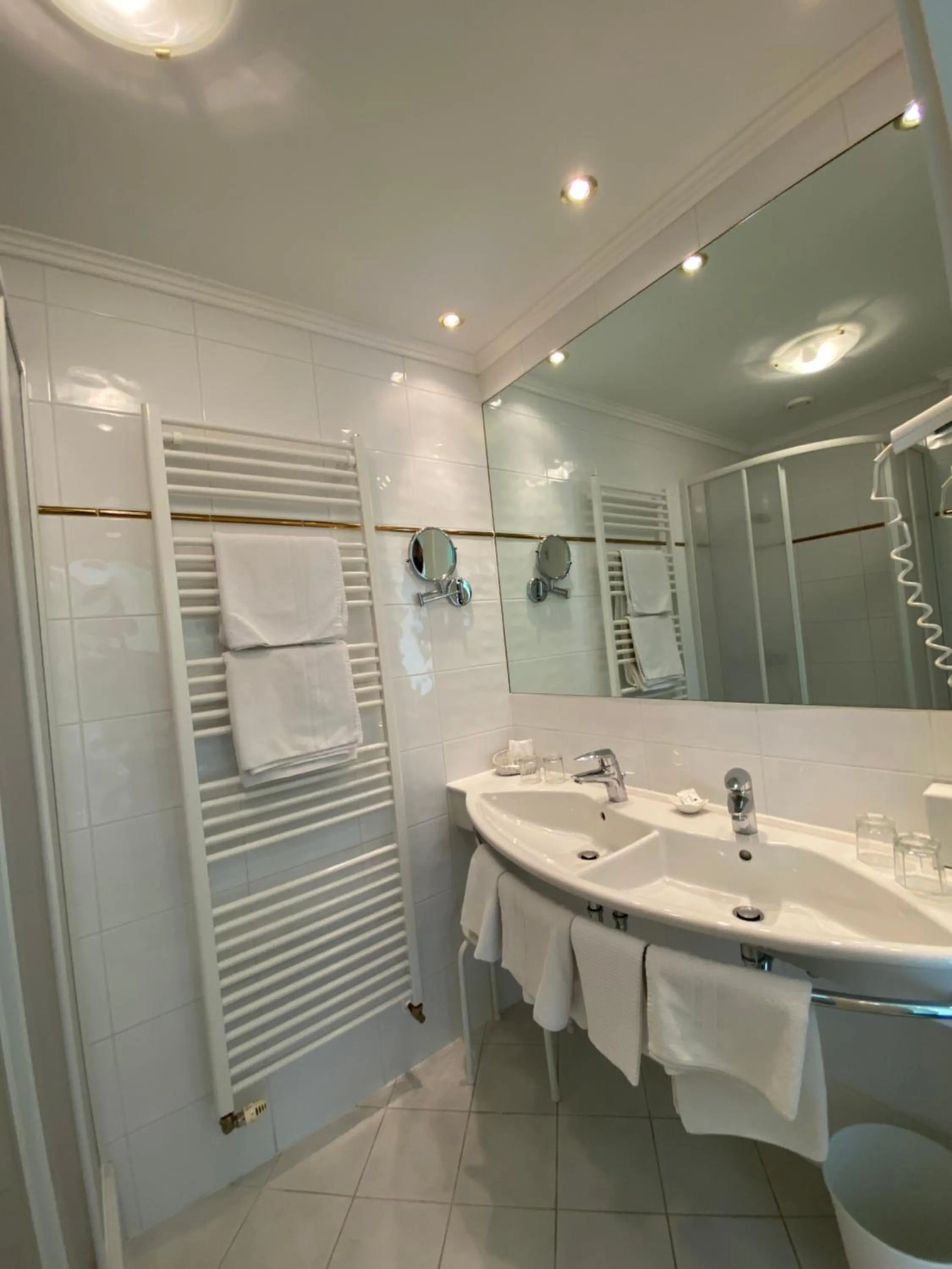 Bathroom in Hotel Schönruh