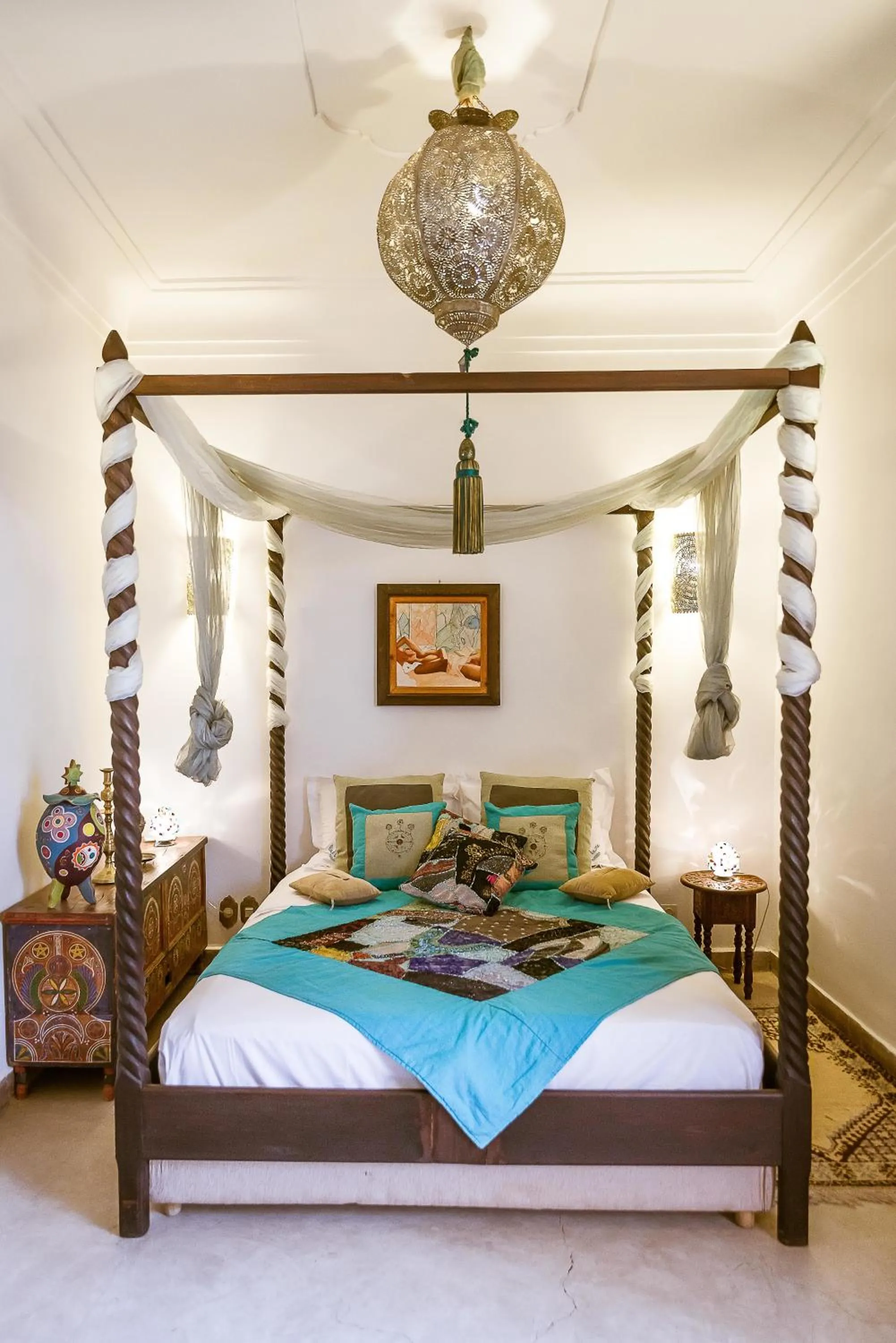 Photo of the whole room in Riad Laora By La Siredrah