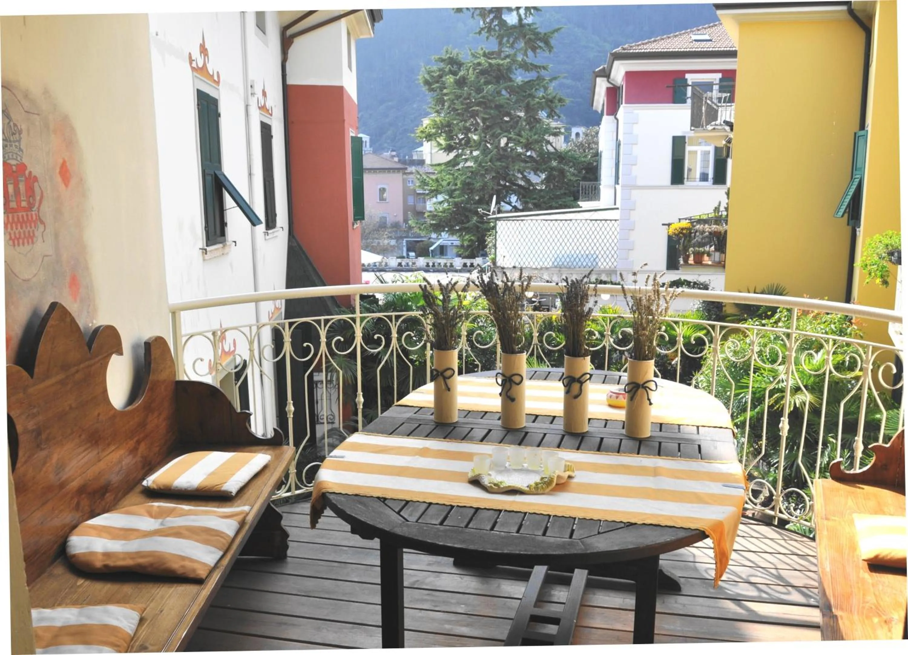 Balcony/Terrace in Sembenini Palace