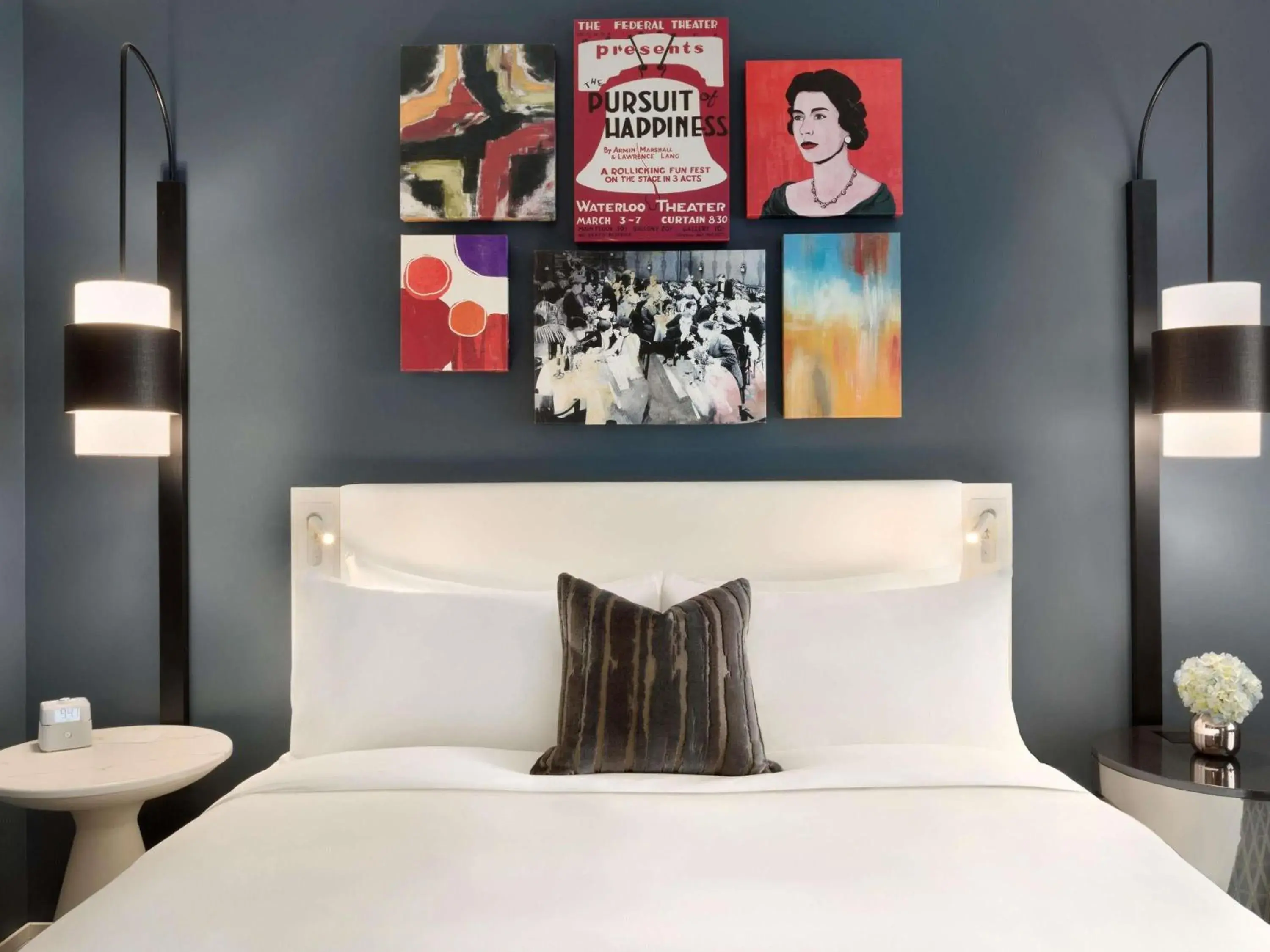 Fairmont Gold Junior Suite with City View in Fairmont The Queen Elizabeth Fairmont Gold Junior Suite with City View in Fairmont The Queen Elizabeth