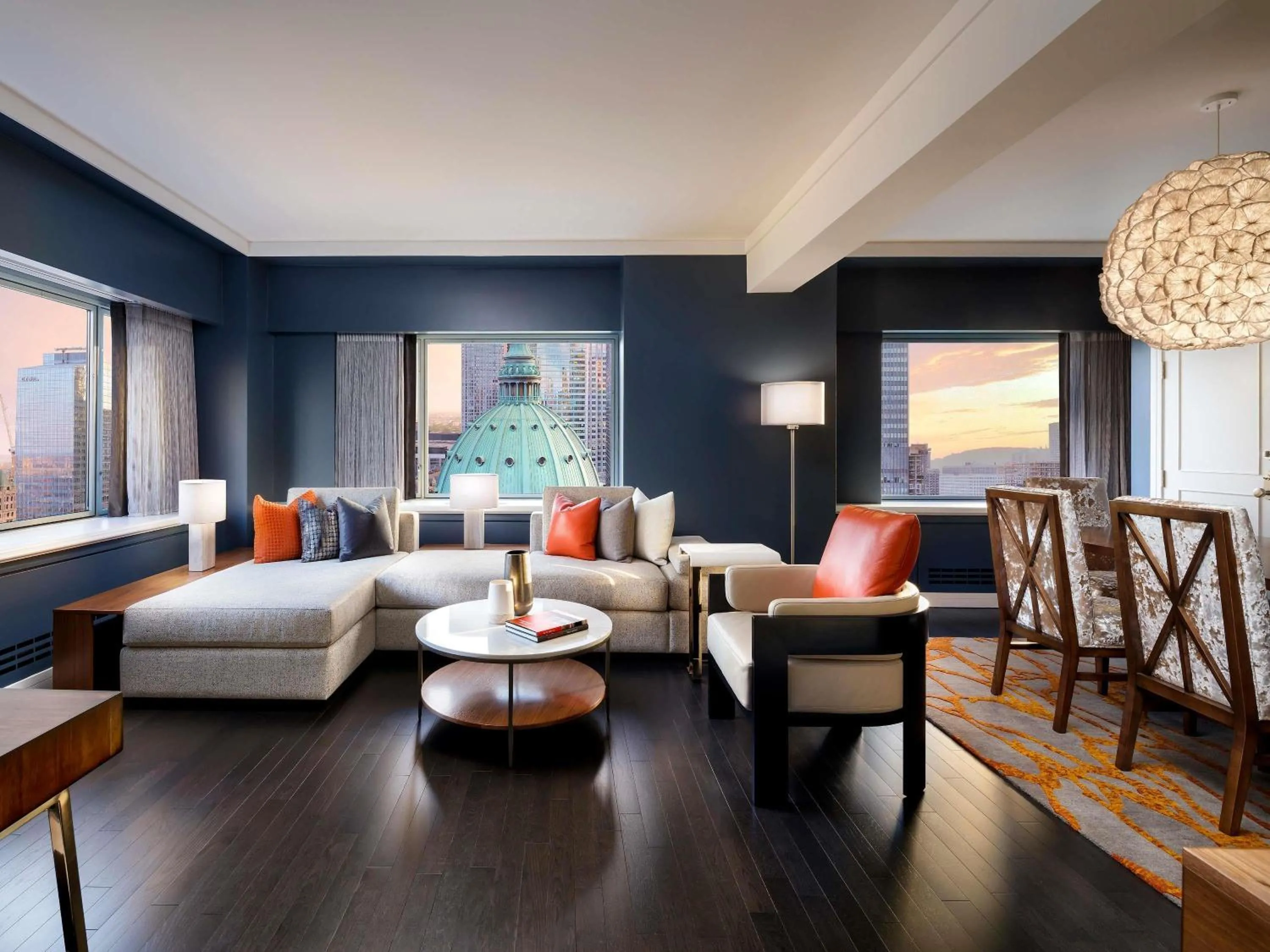 Photo of the whole room in Fairmont The Queen Elizabeth