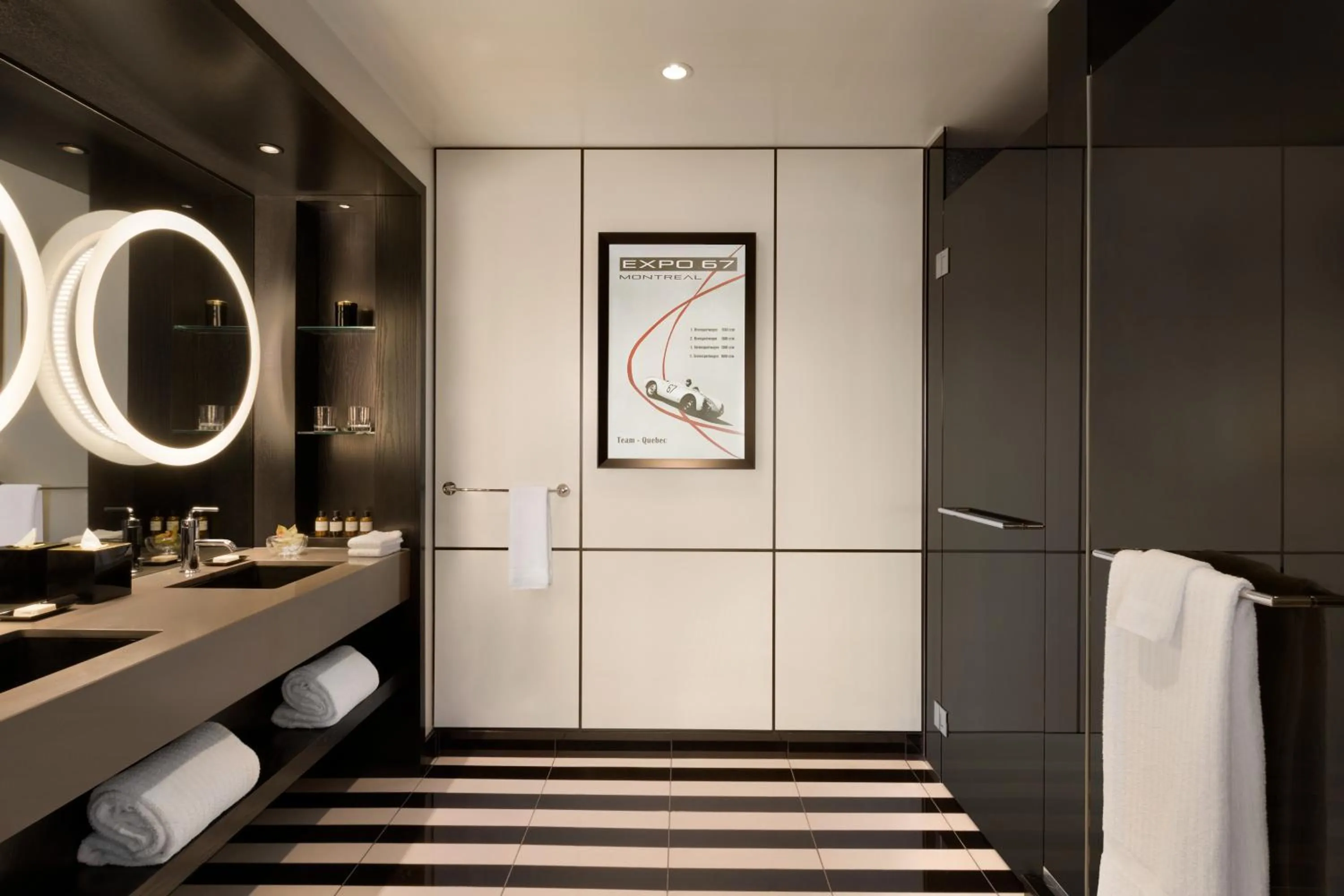 Shower in Fairmont The Queen Elizabeth