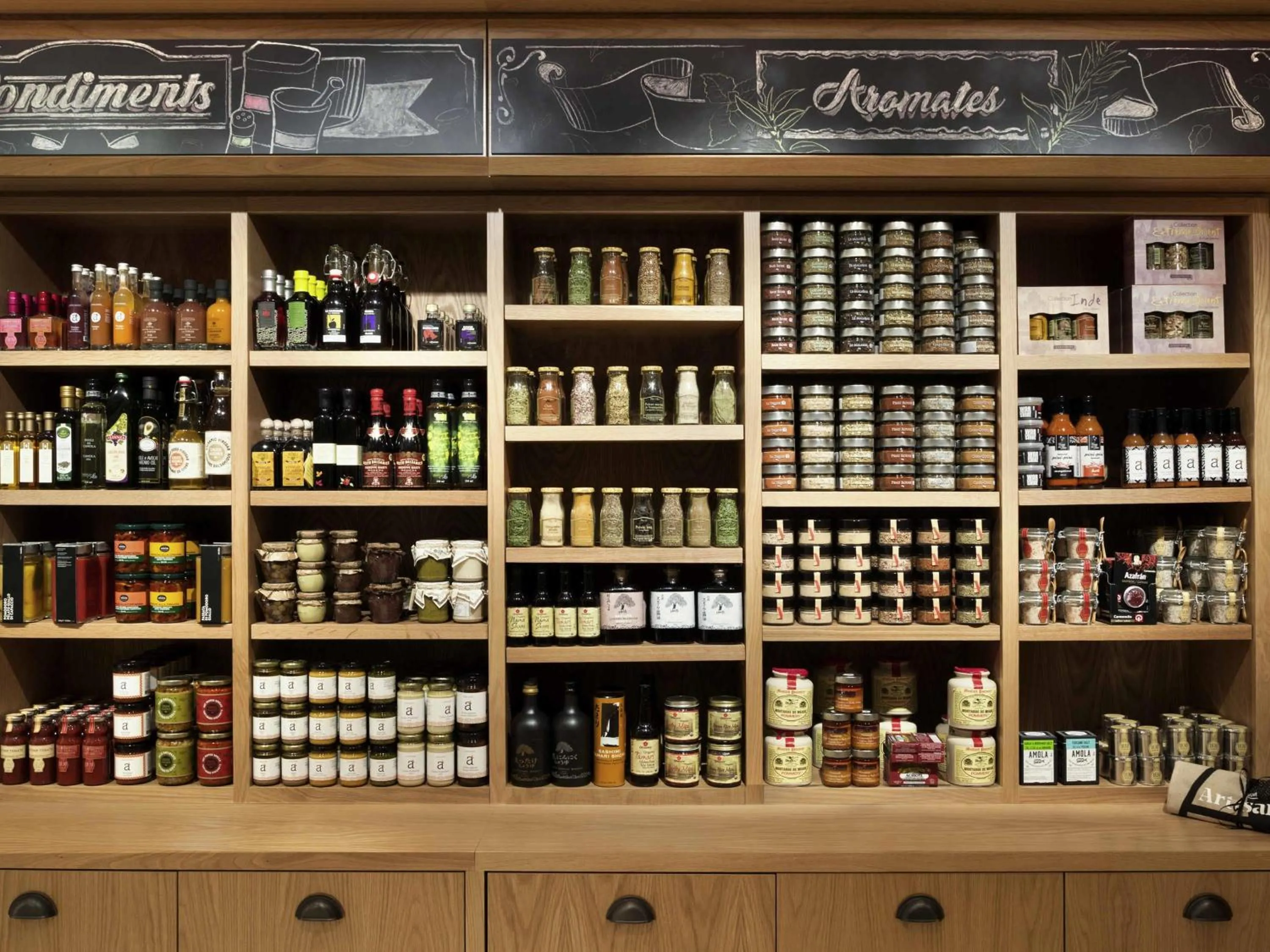 Restaurant/places to eat in Fairmont The Queen Elizabeth