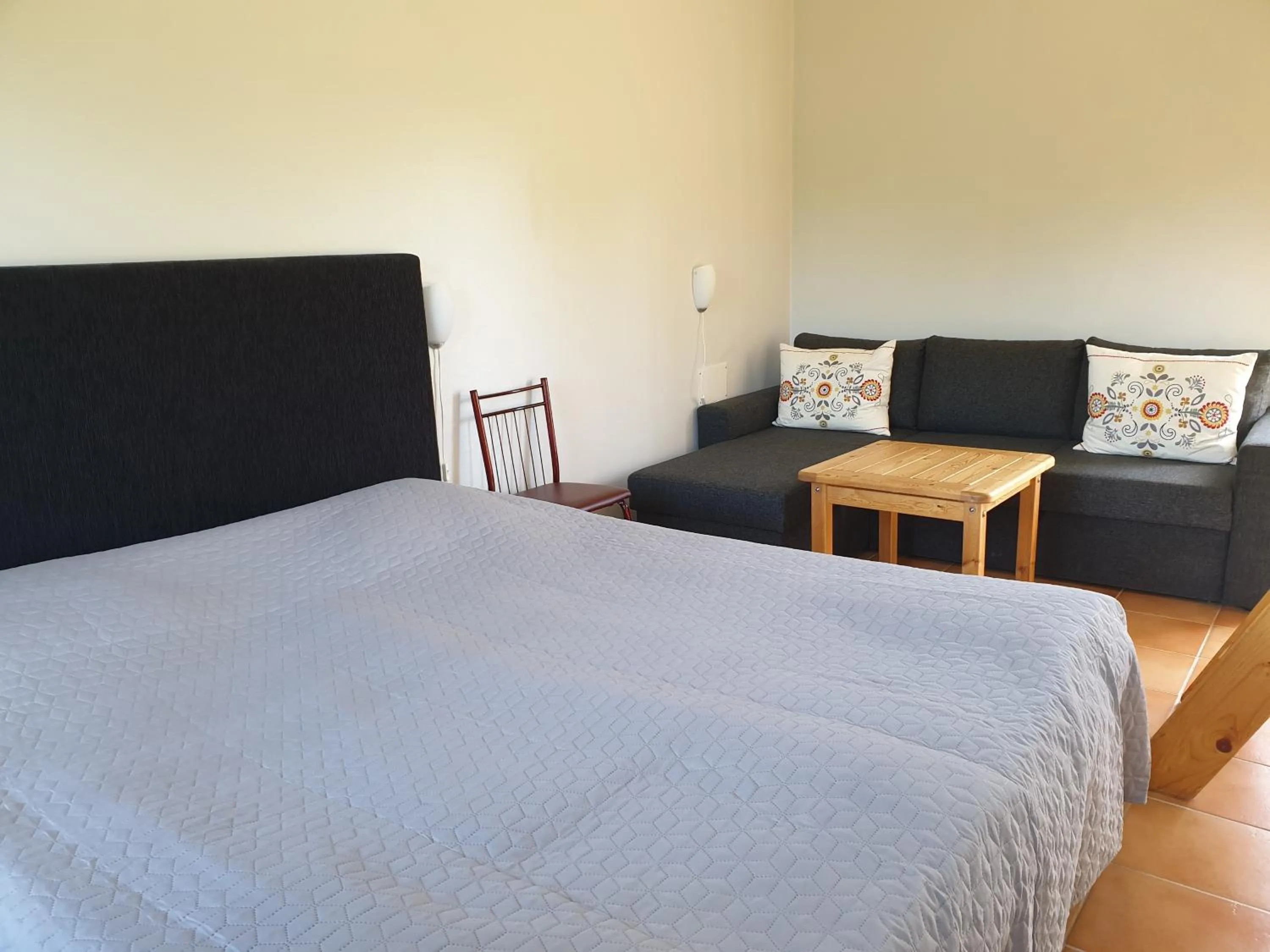 Photo of the whole room in Mellbystrand Vandrarhem