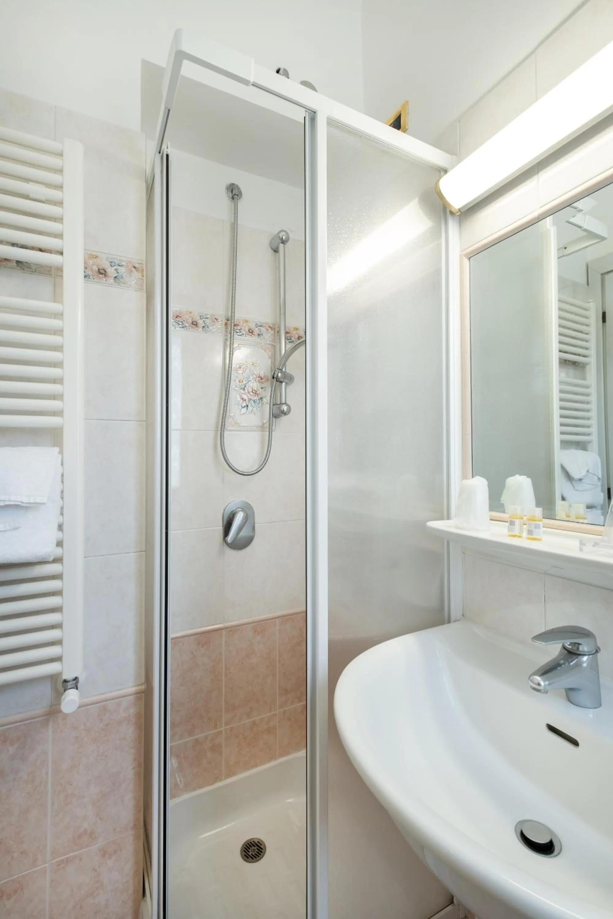 Bathroom in Hotel Santa Prisca