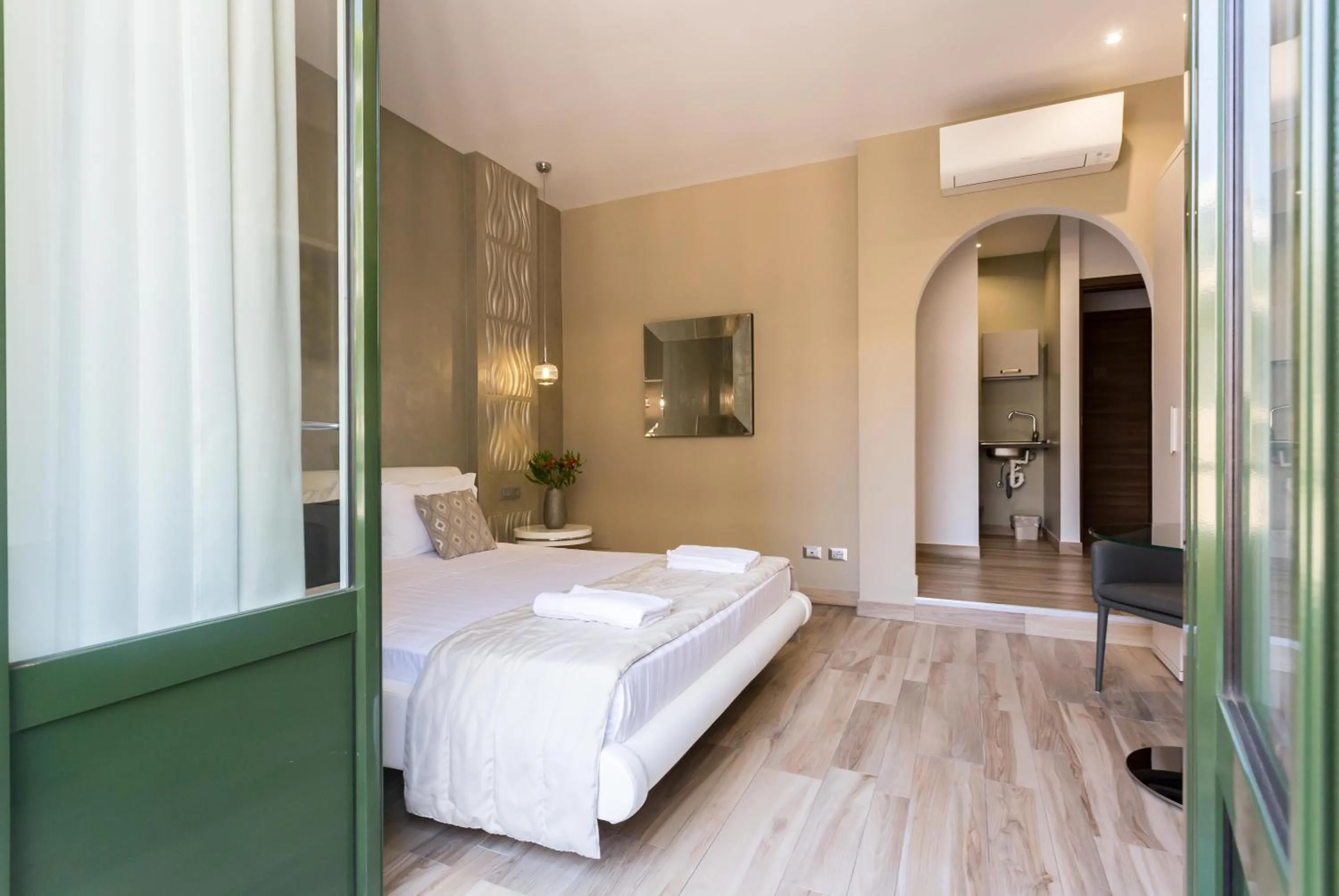 Photo of the whole room, Bed in ApartHotel Durini