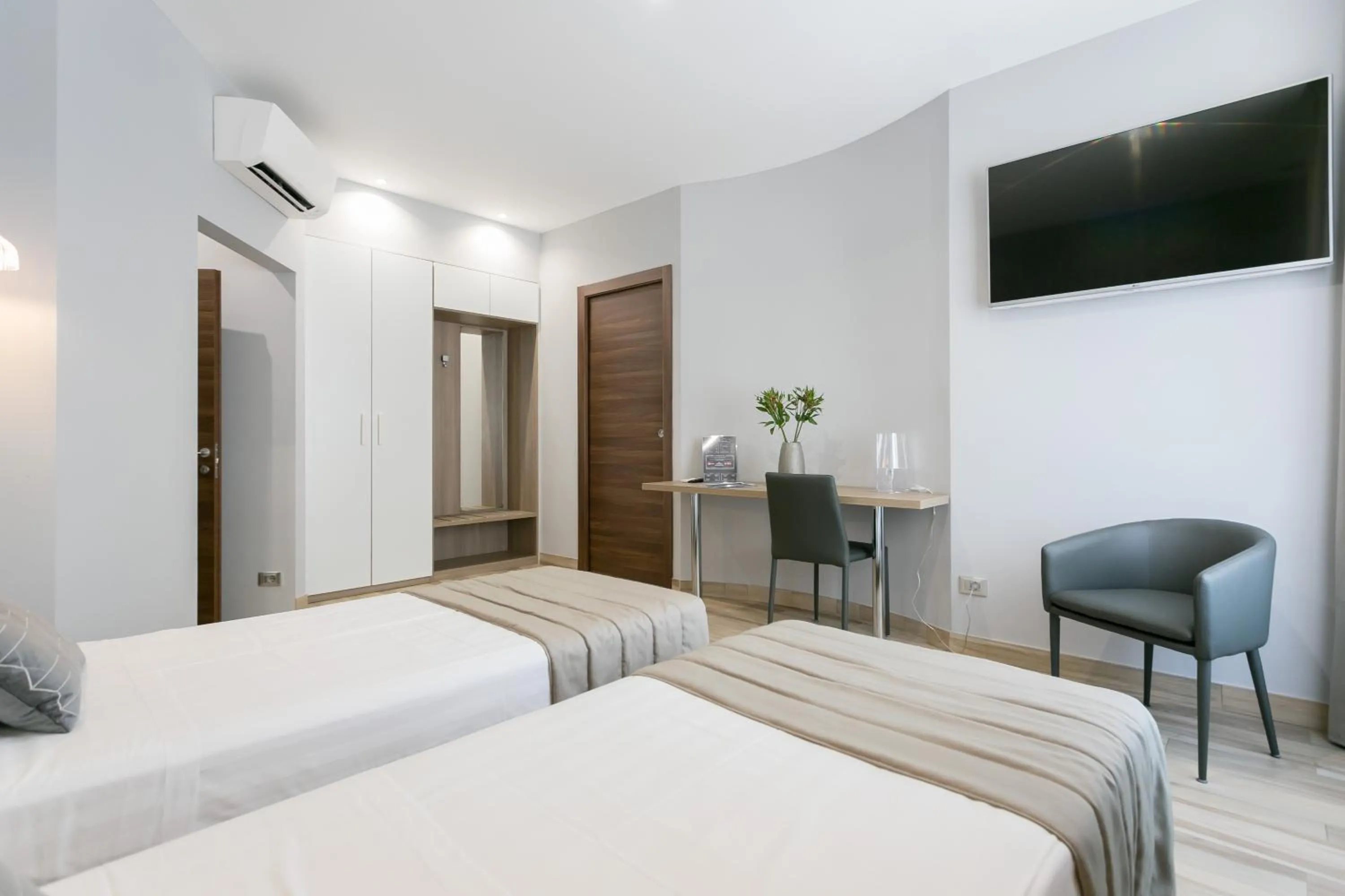 TV and multimedia, Bed in ApartHotel Durini