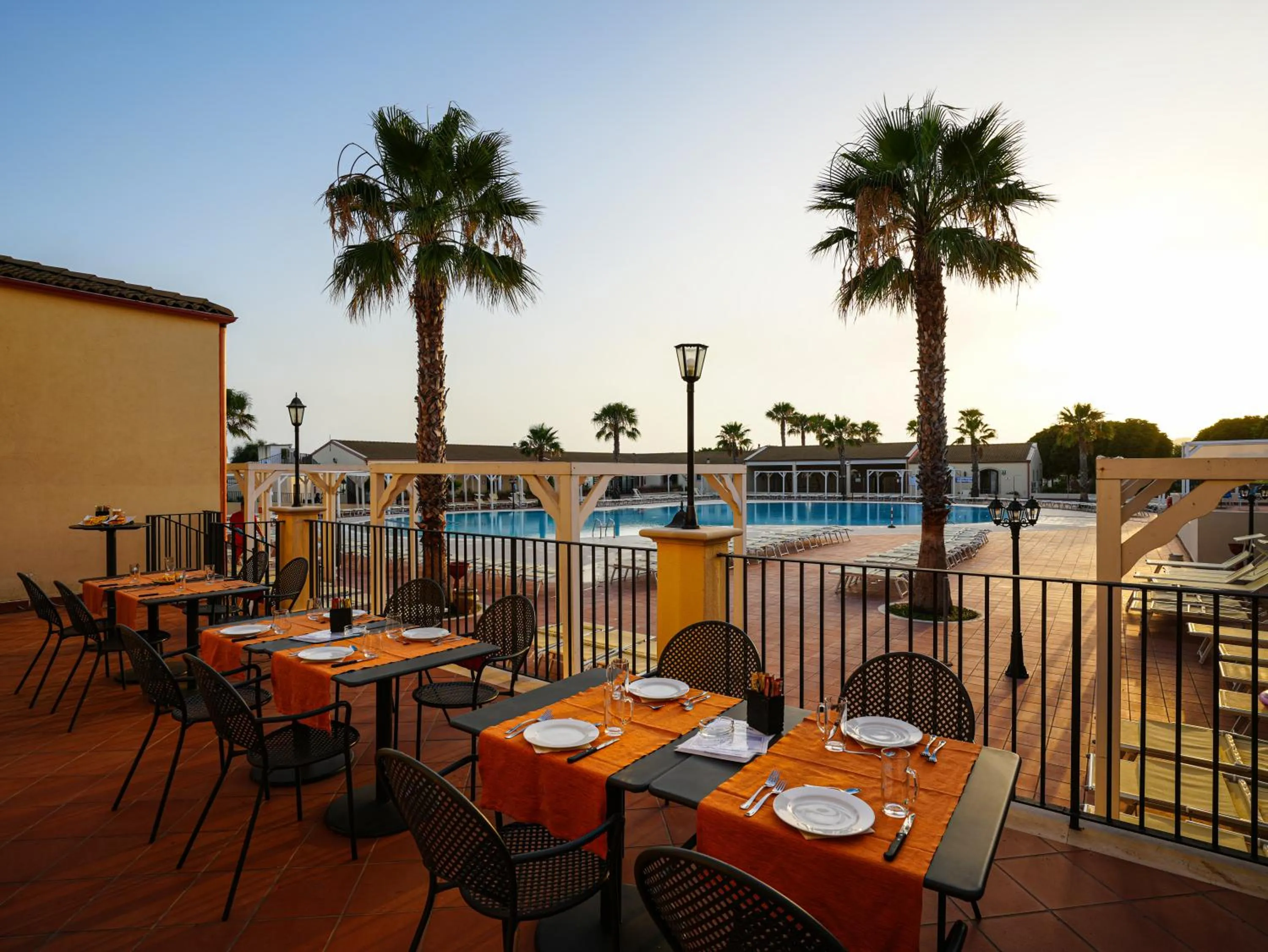 Restaurant/places to eat in Sikania Eco Resort