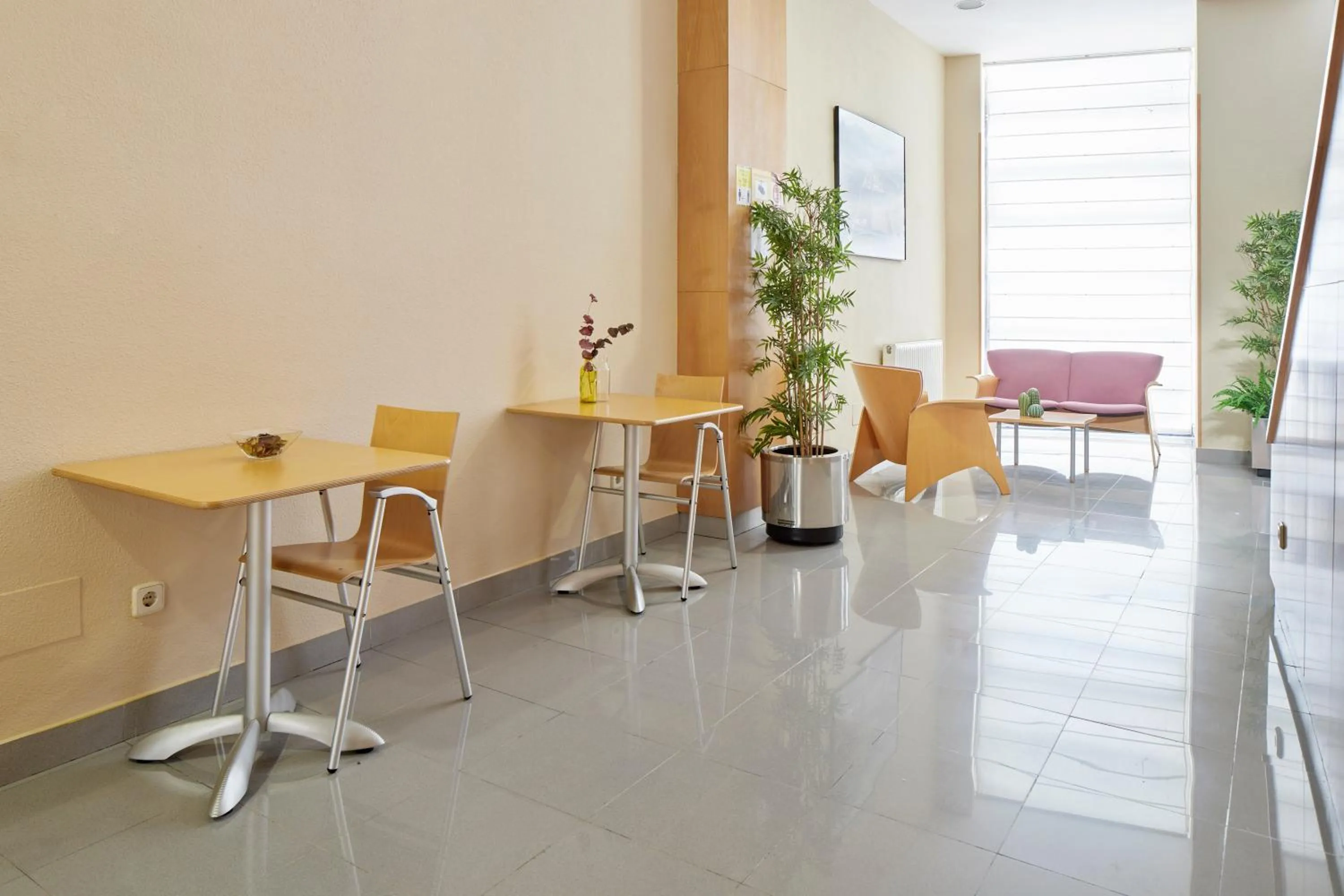 Area and facilities in IRAIPE Achuri Auto Check-in