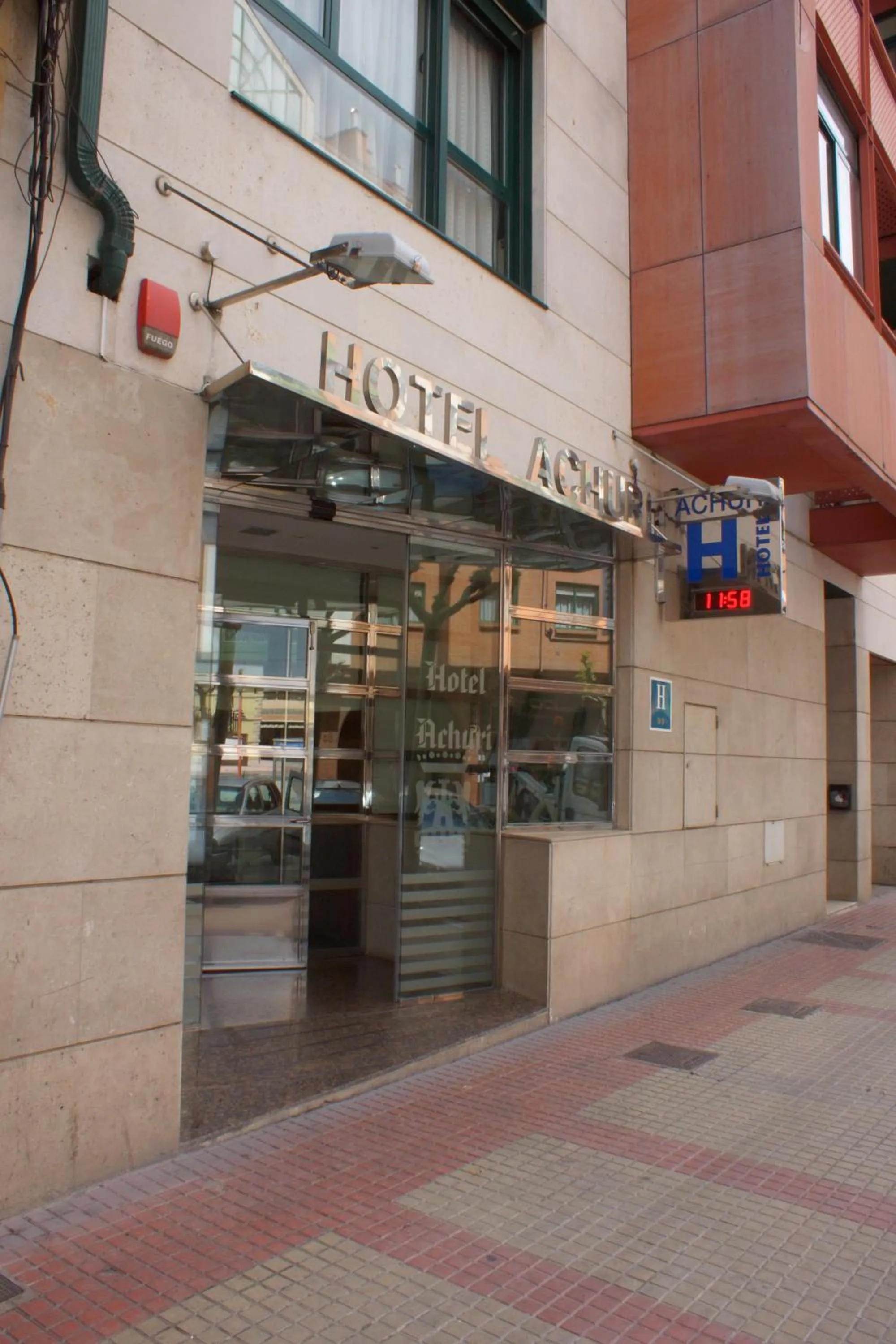 Property building in IRAIPE Achuri Auto Check-in