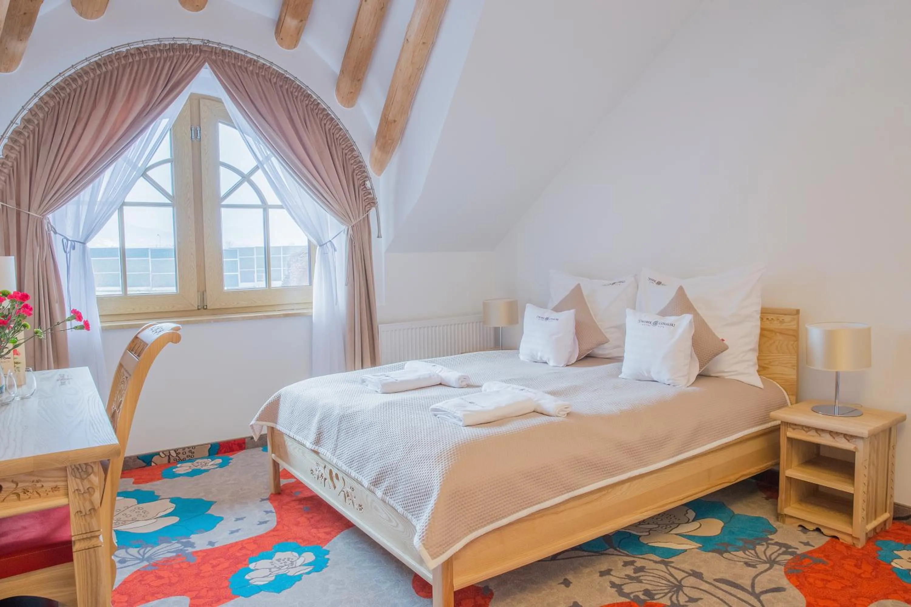 Photo of the whole room, Bed in Dworek Góralski