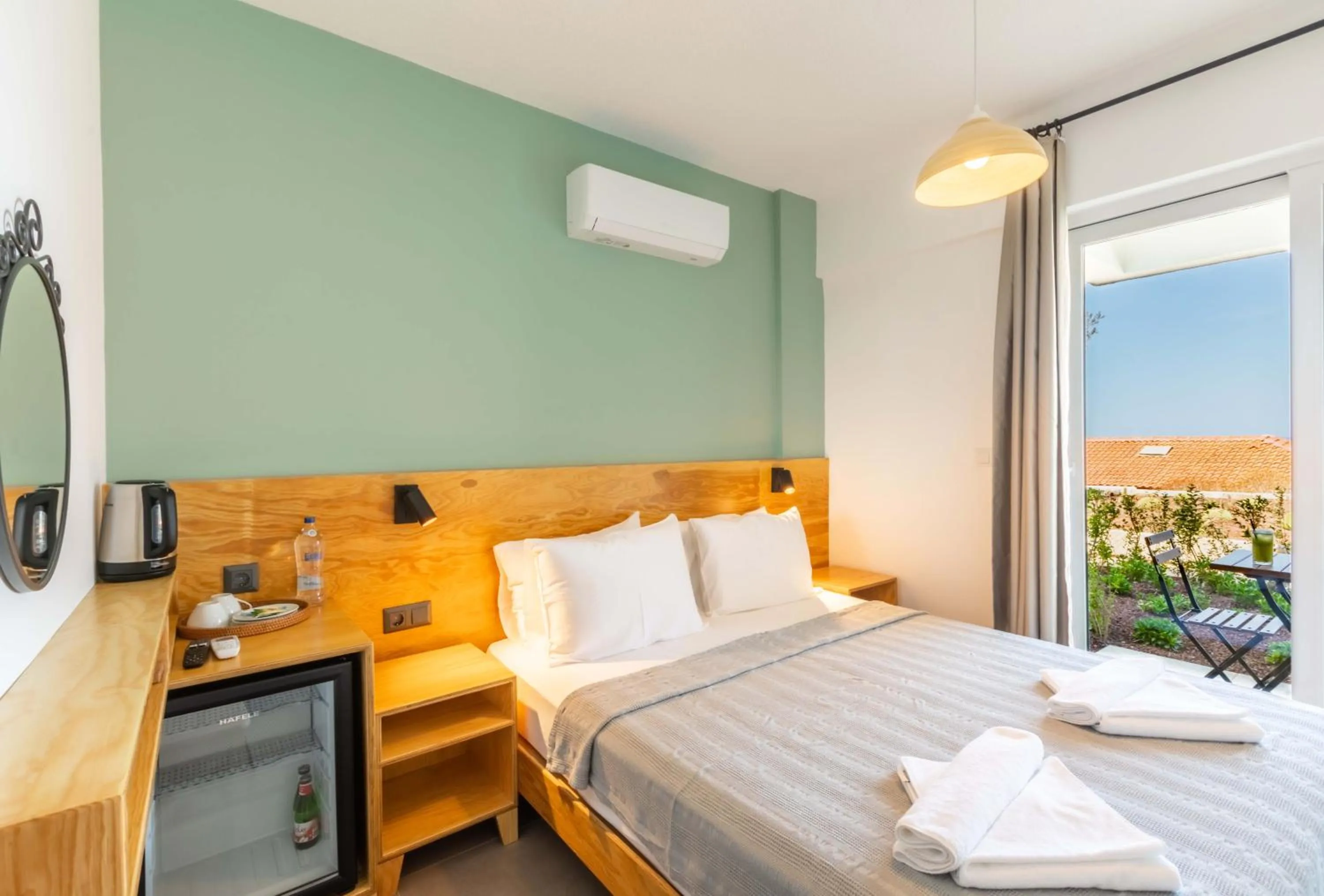 Coffee/tea facilities, Bed in Mavilim Hotel