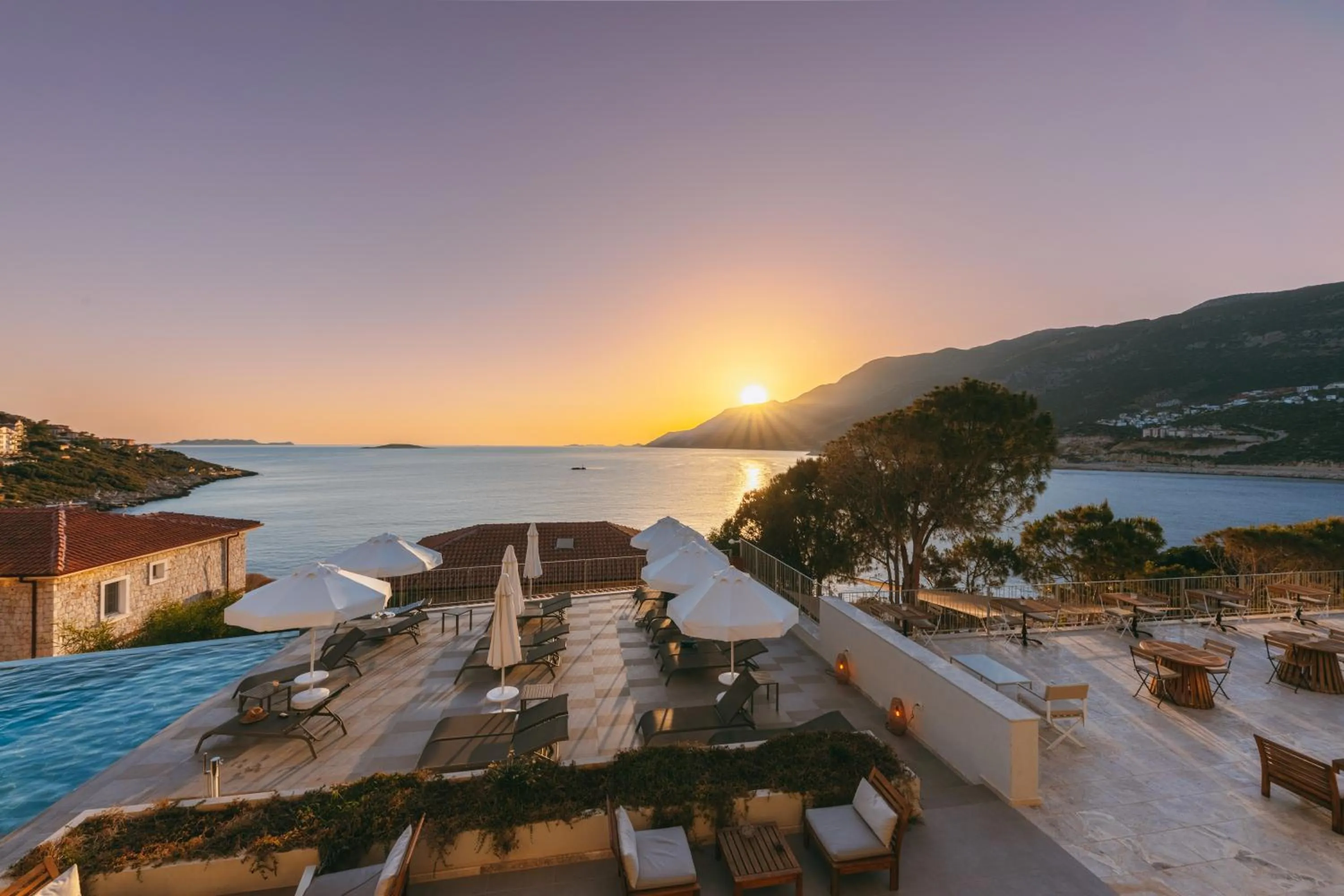 Balcony/Terrace in Mavilim Hotel