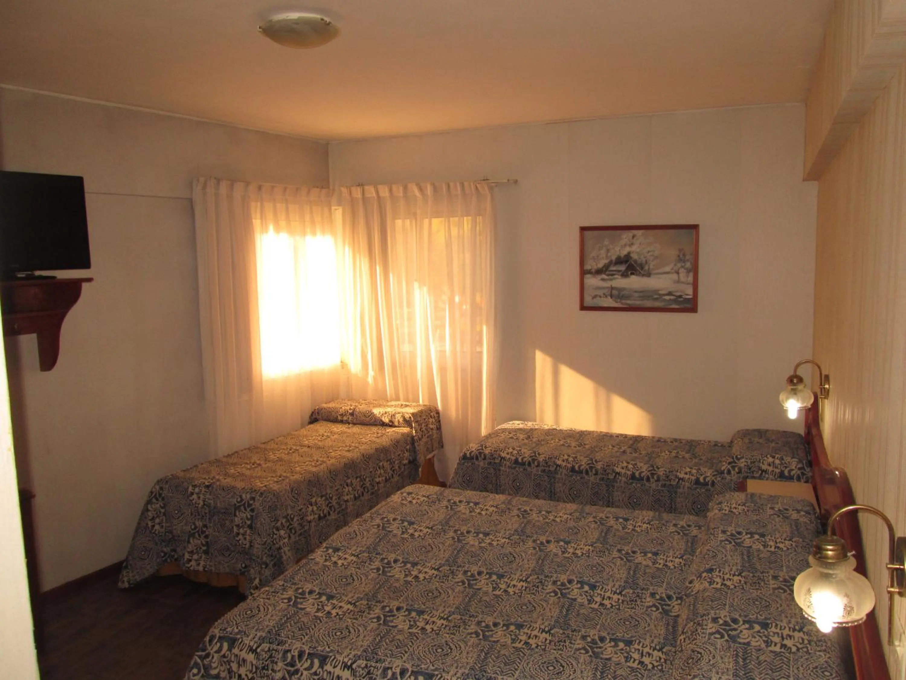 Property building, Bed in Hotel Luey