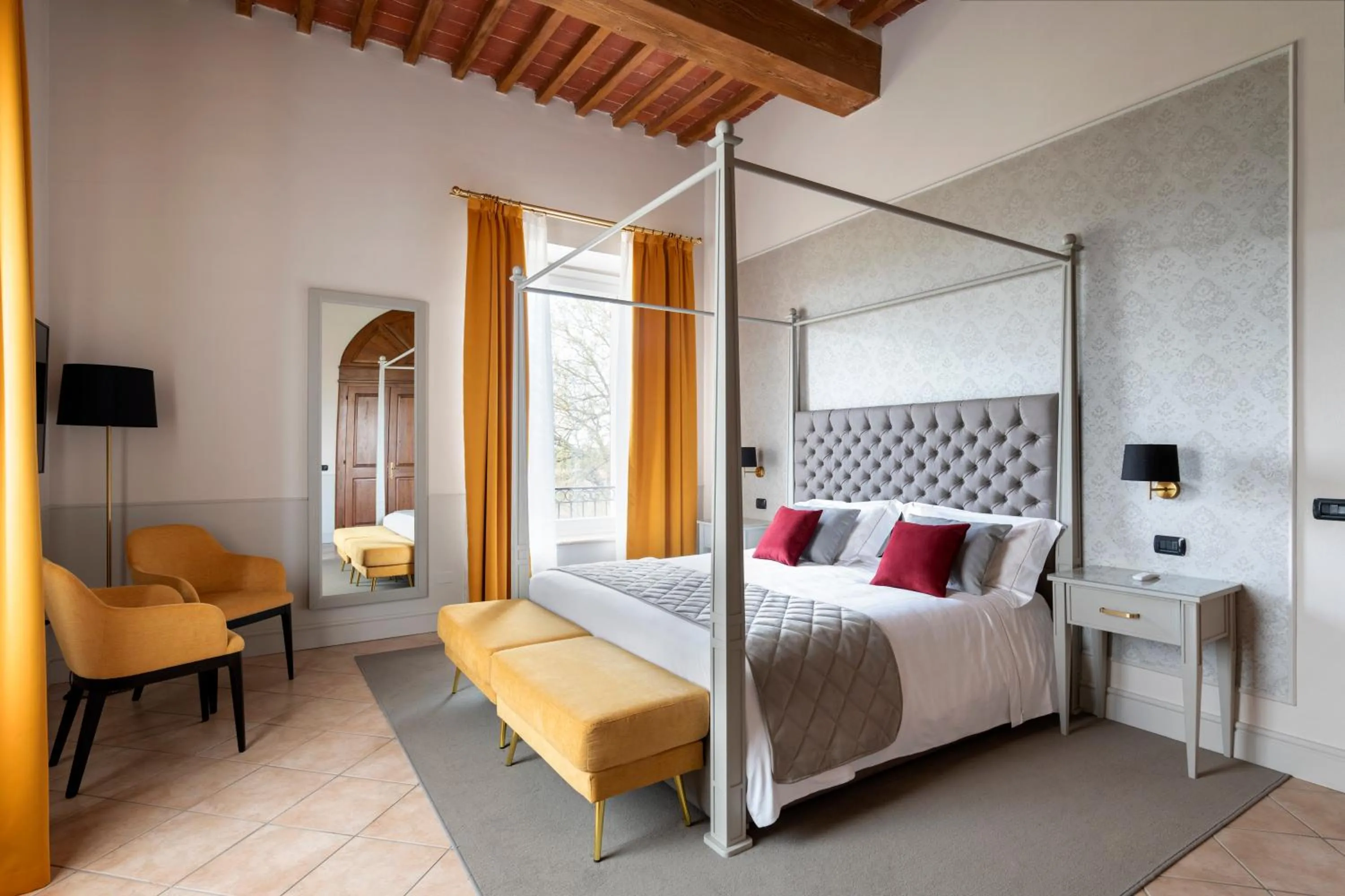 Bed in Relais Villa Grazianella | UNA Esperienze