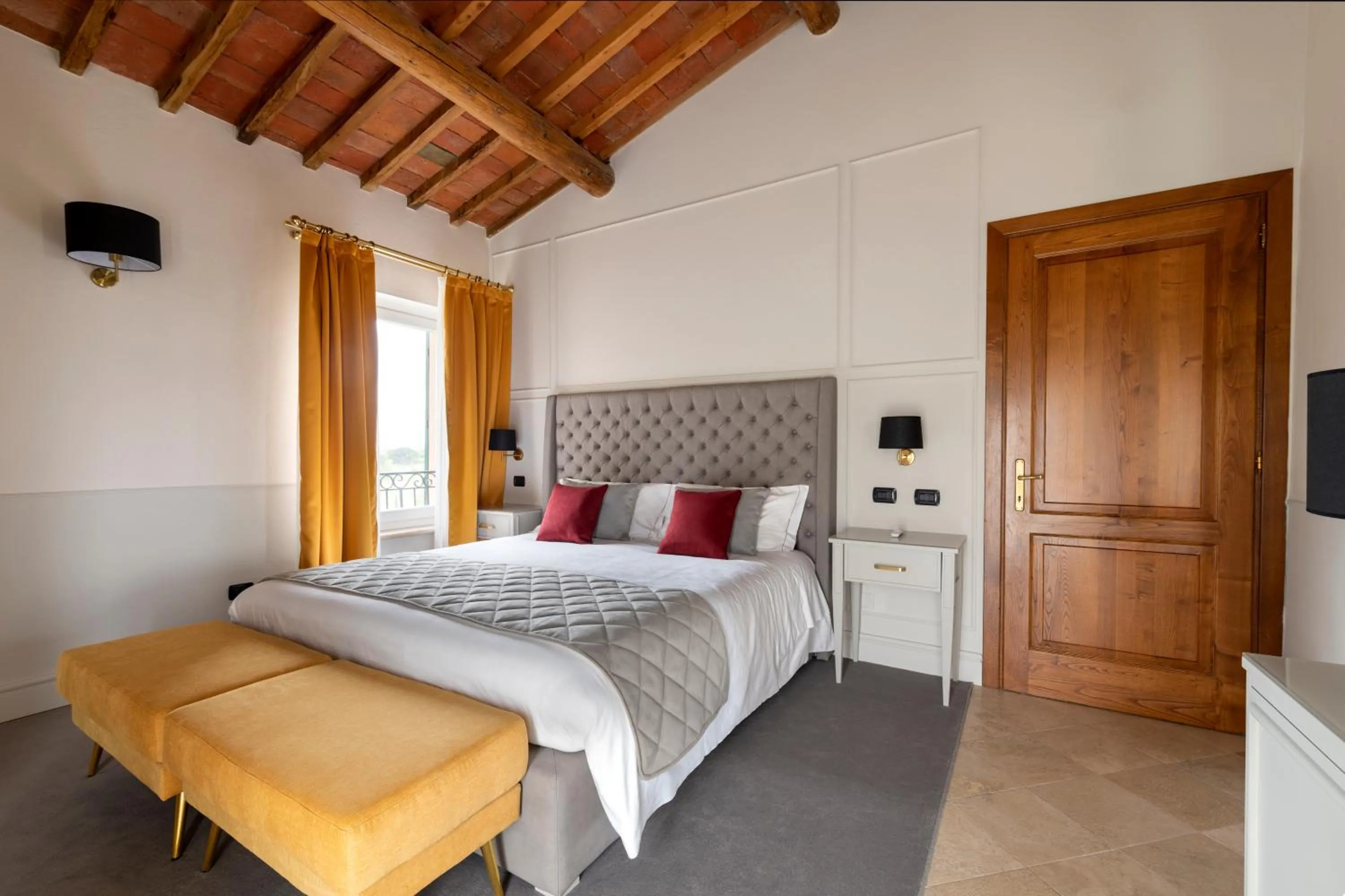 Bed in Relais Villa Grazianella | UNA Esperienze