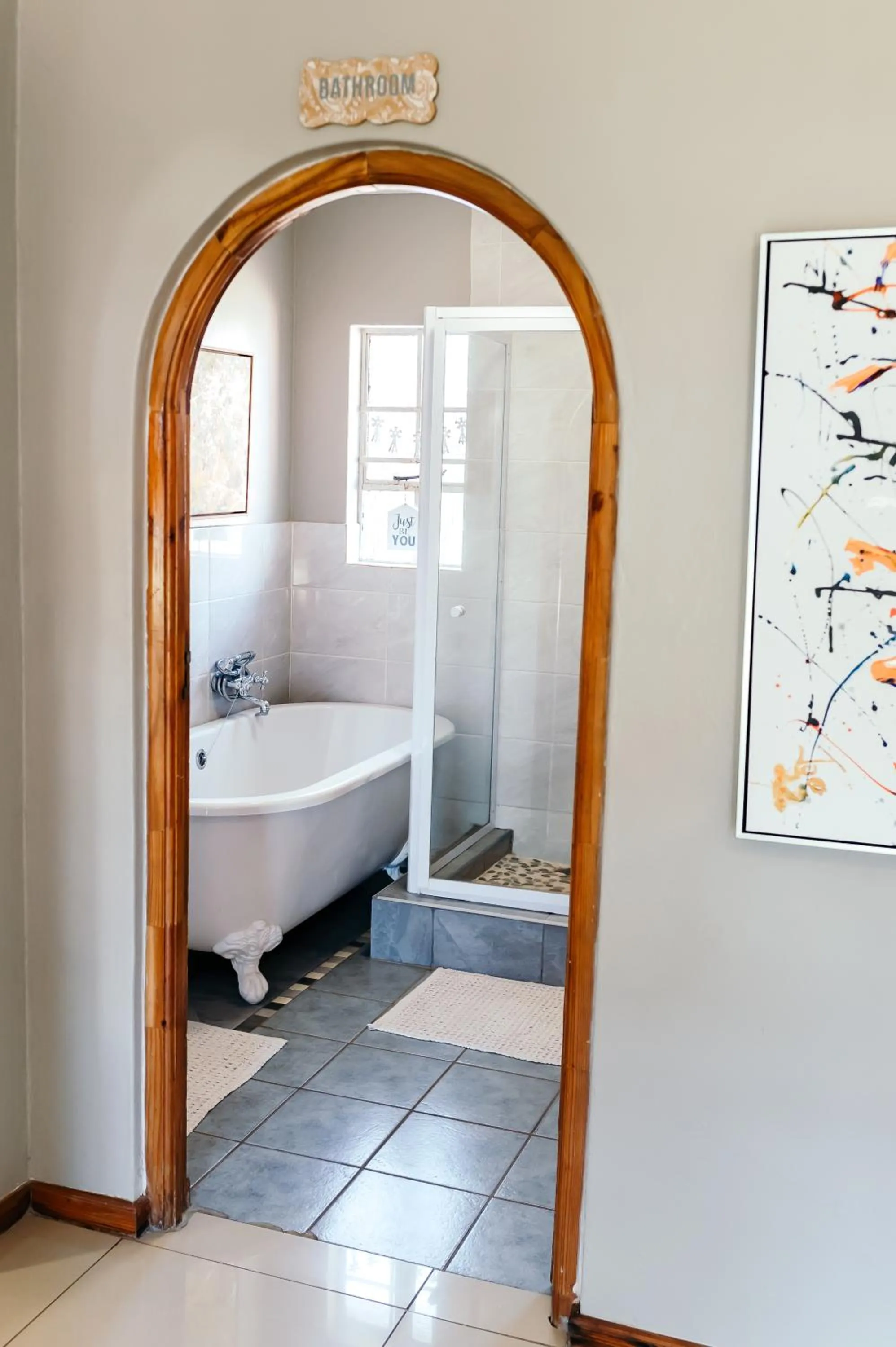 Bed in Misty Morn Cottages