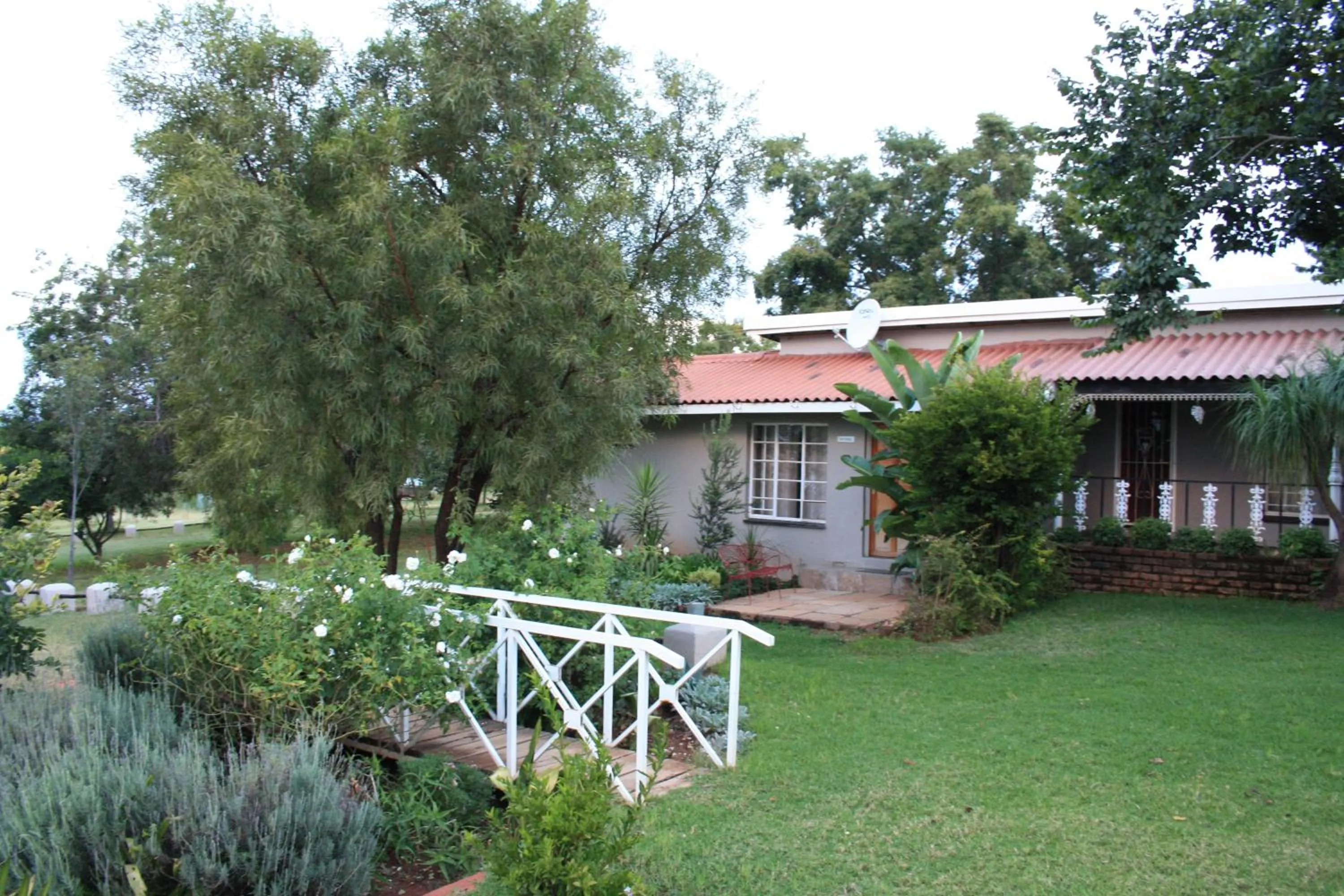 Property building in Misty Morn Cottages
