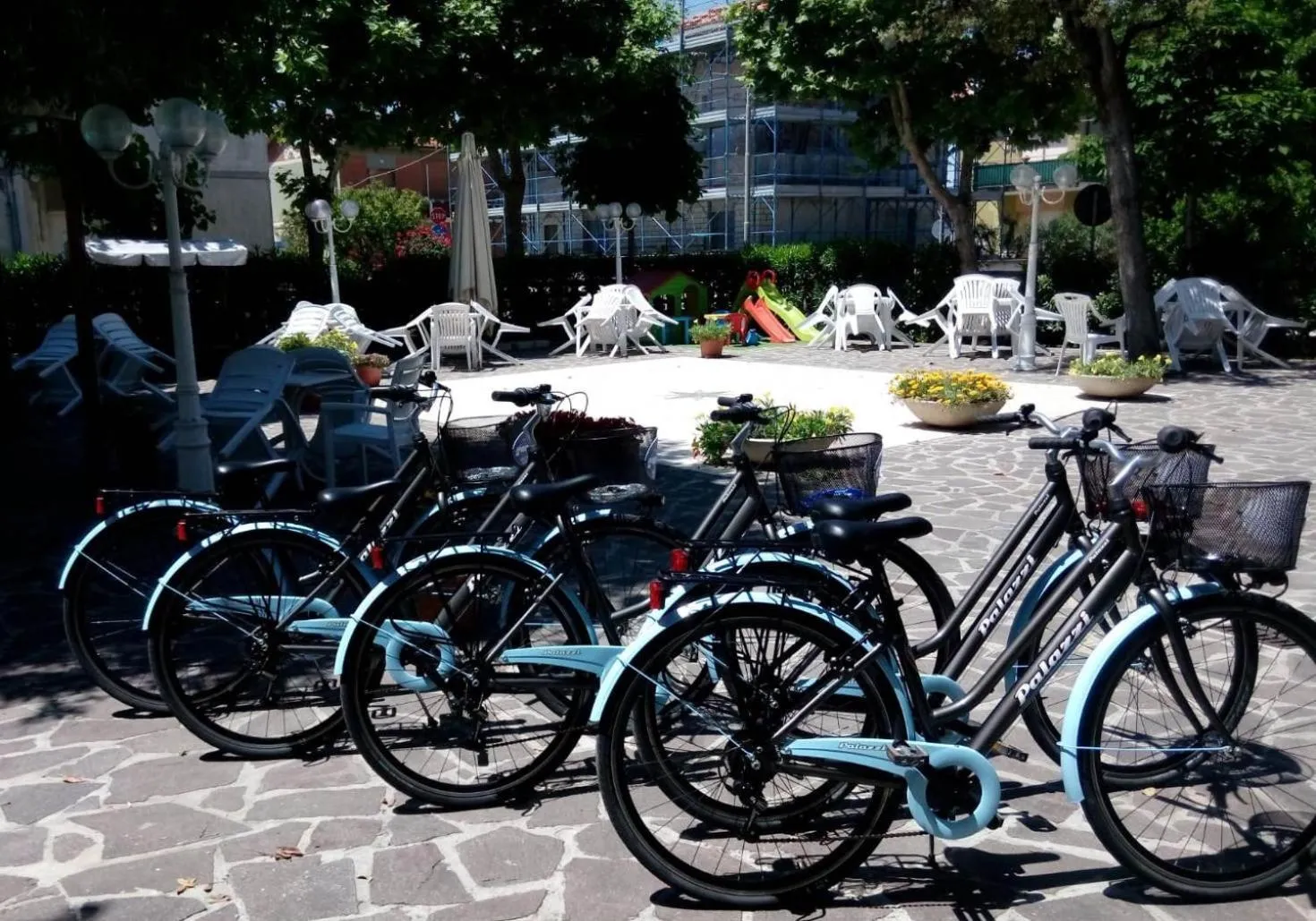 Cycling in Hotel Garden B&B