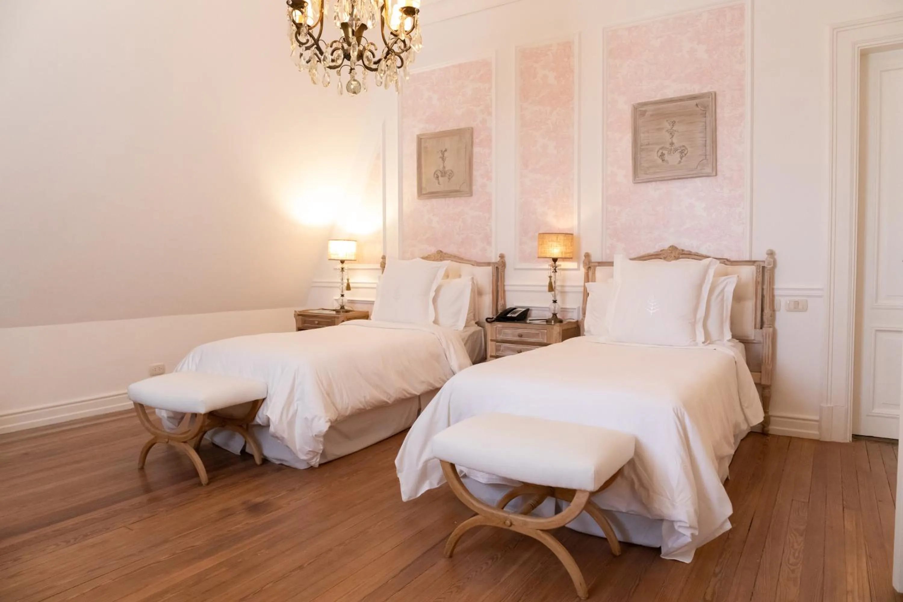 Bed in Four Seasons Hotel Buenos Aires