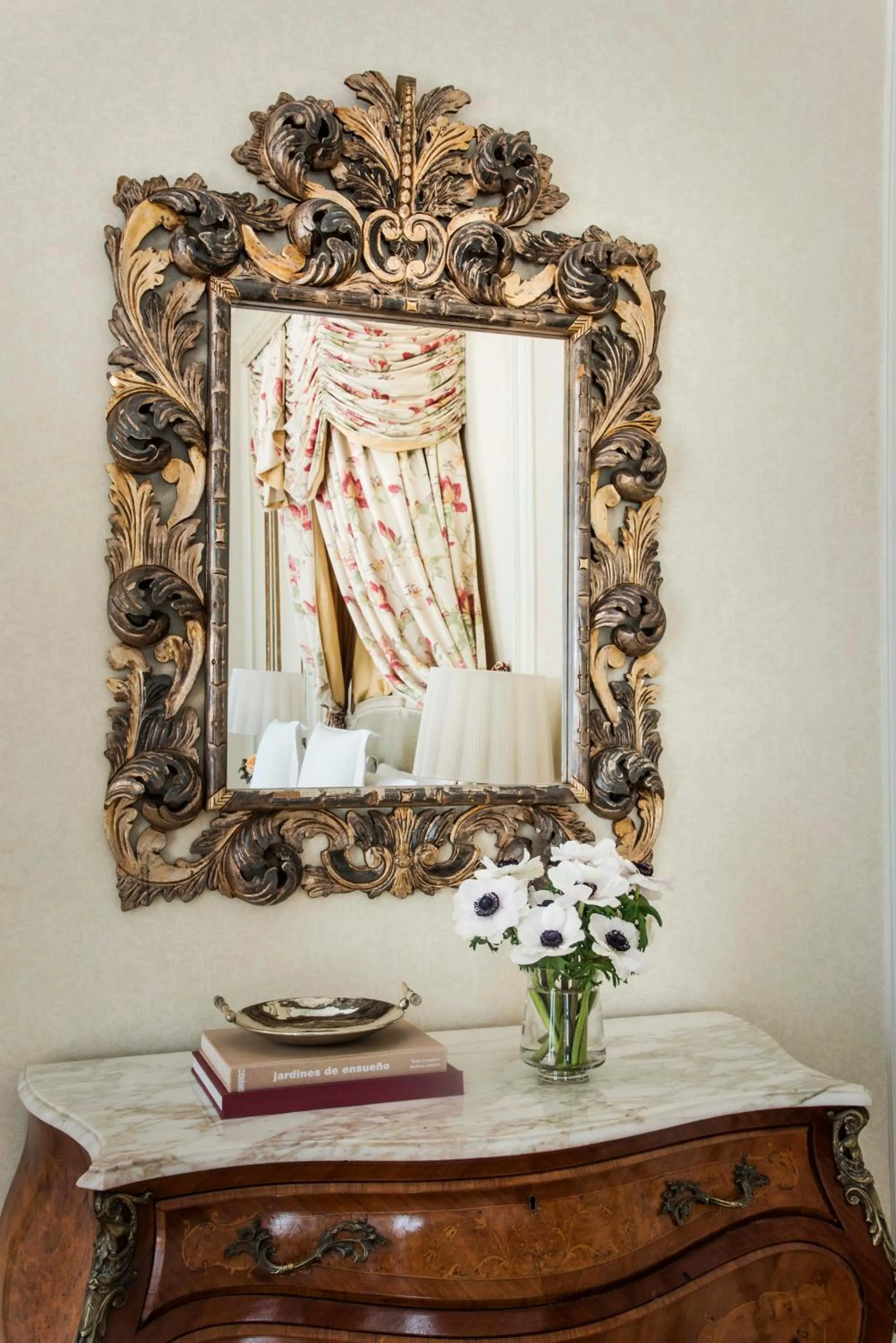 Decorative detail in Four Seasons Hotel Buenos Aires