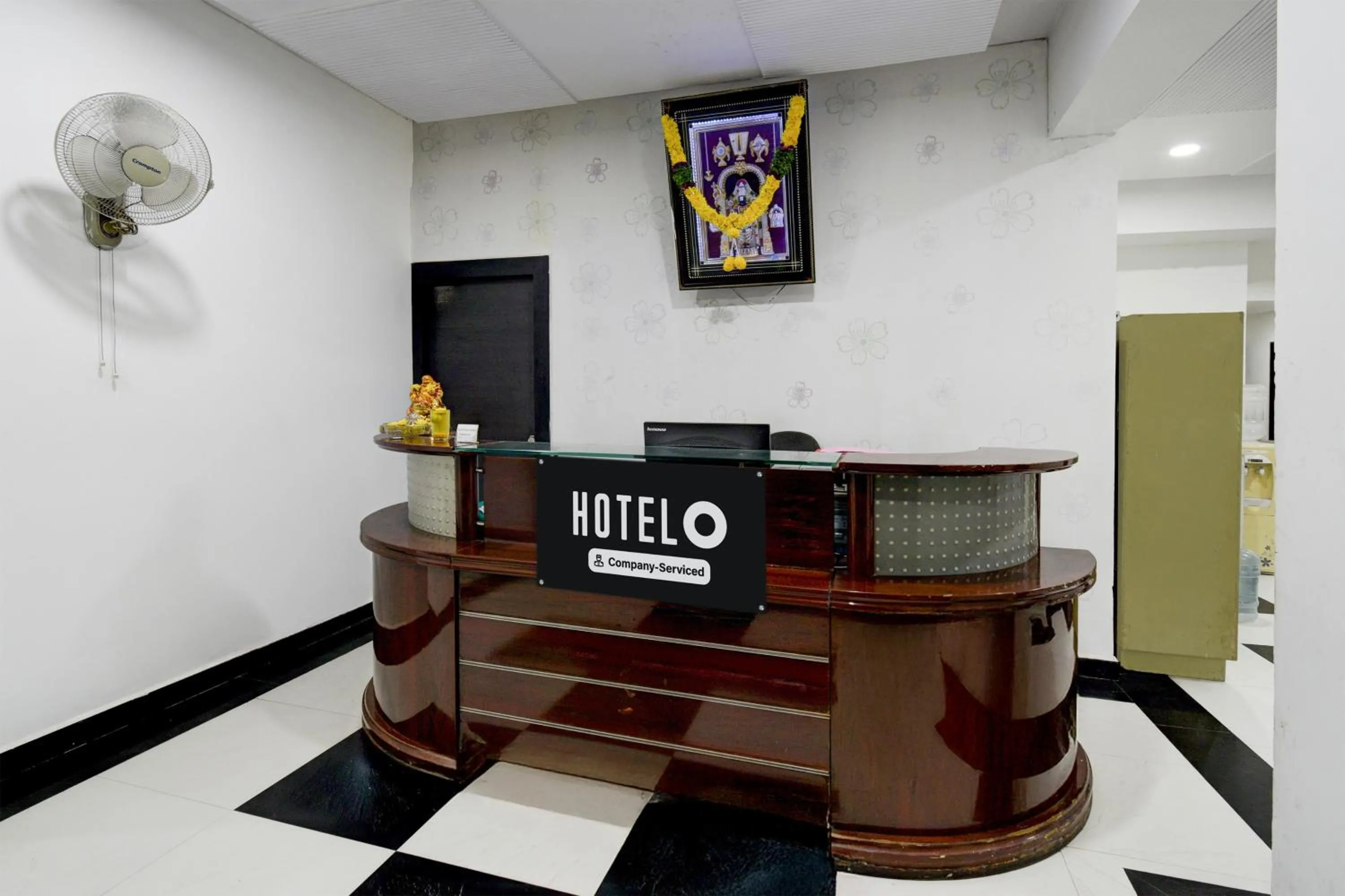 Lobby or reception in Super Hotel O Erragadda Metro Station Hyderabad Formerly Palak Residency