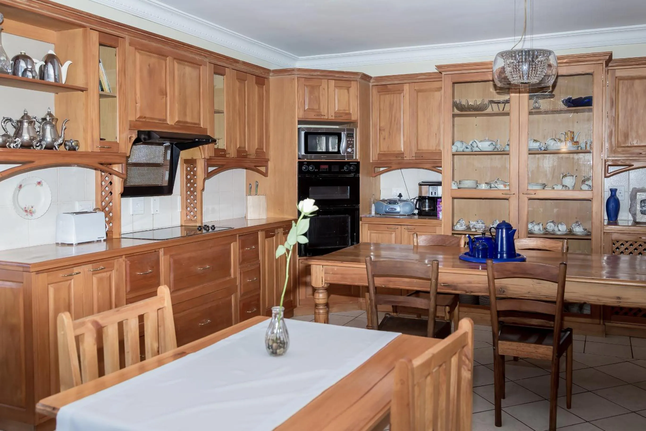 Property building in Moncrieff Manor