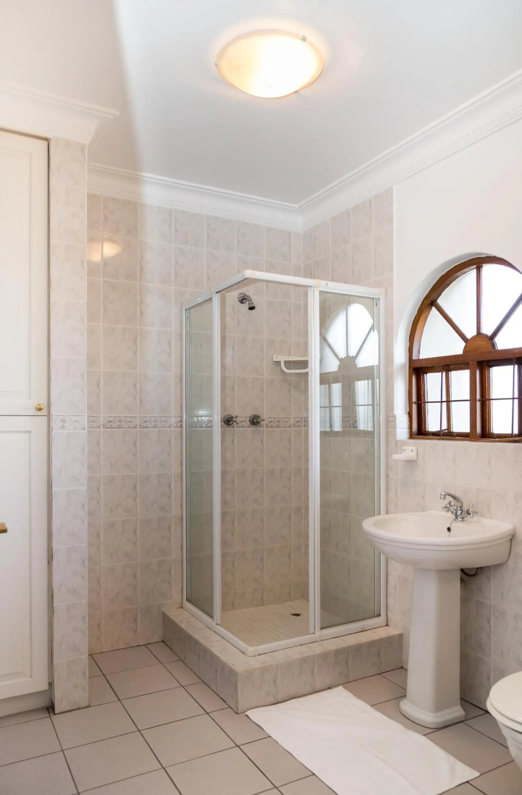 Bathroom in Moncrieff Manor