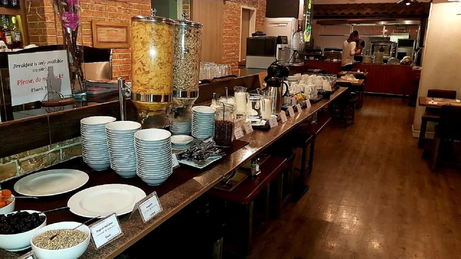 Restaurant/places to eat in Walk Inn Váci 78