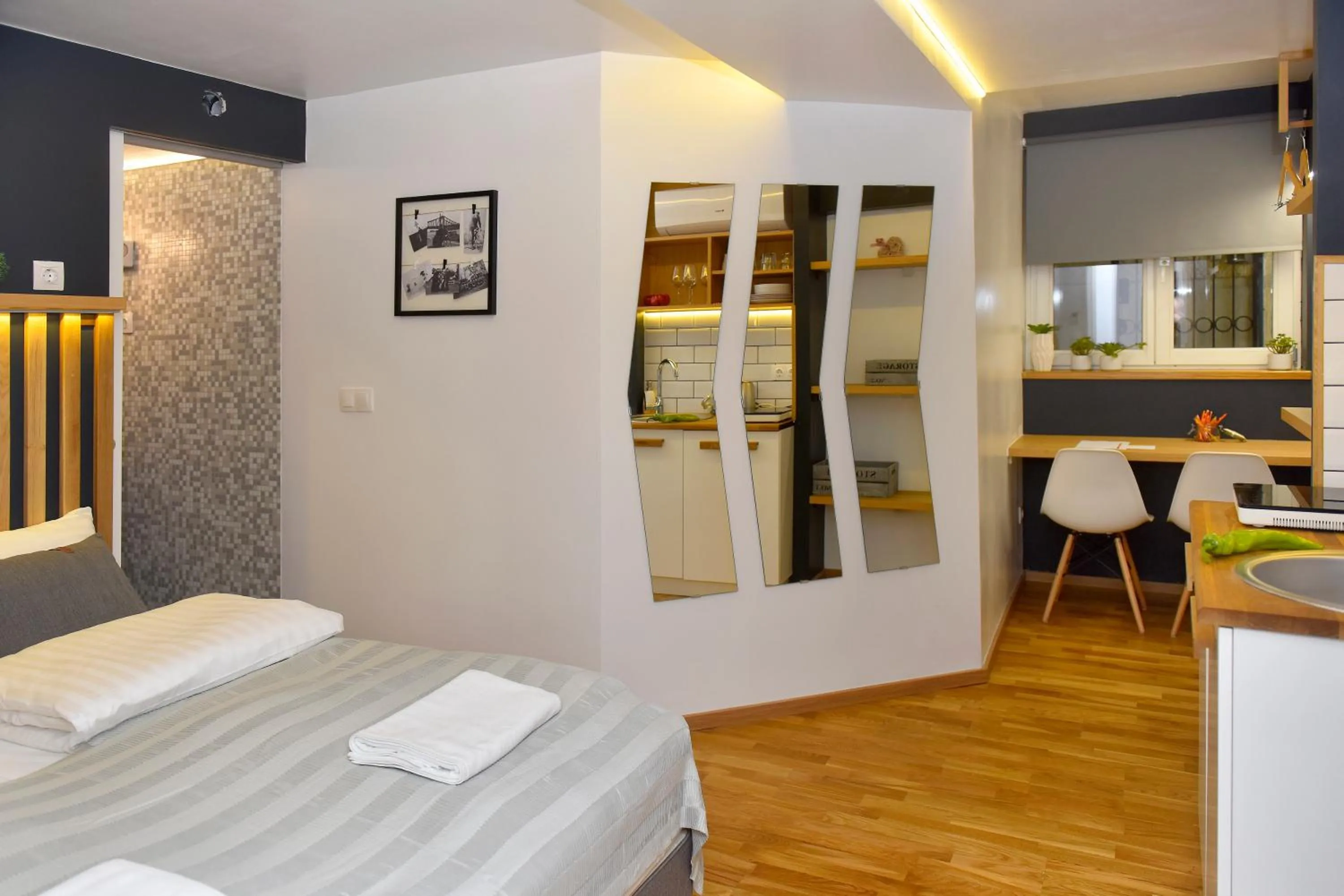 Photo of the whole room, Bed in Walk Inn Váci 78