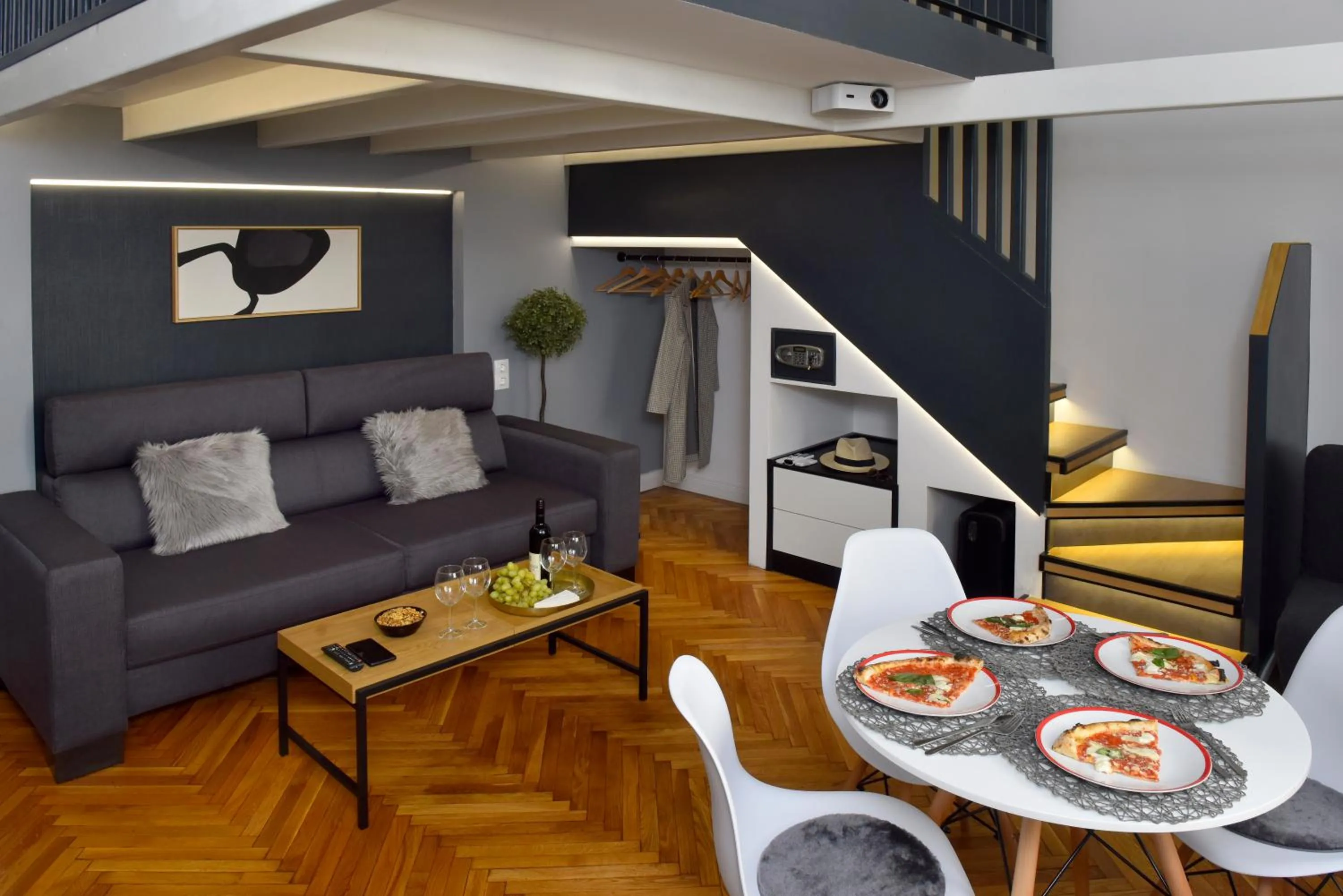 Dining area in Walk Inn Váci 78