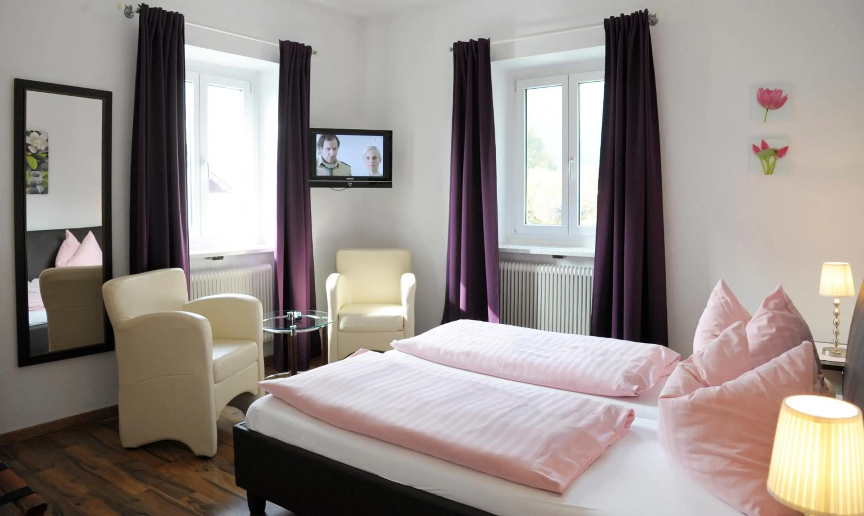 Bed in Hotel Hafnerwirt