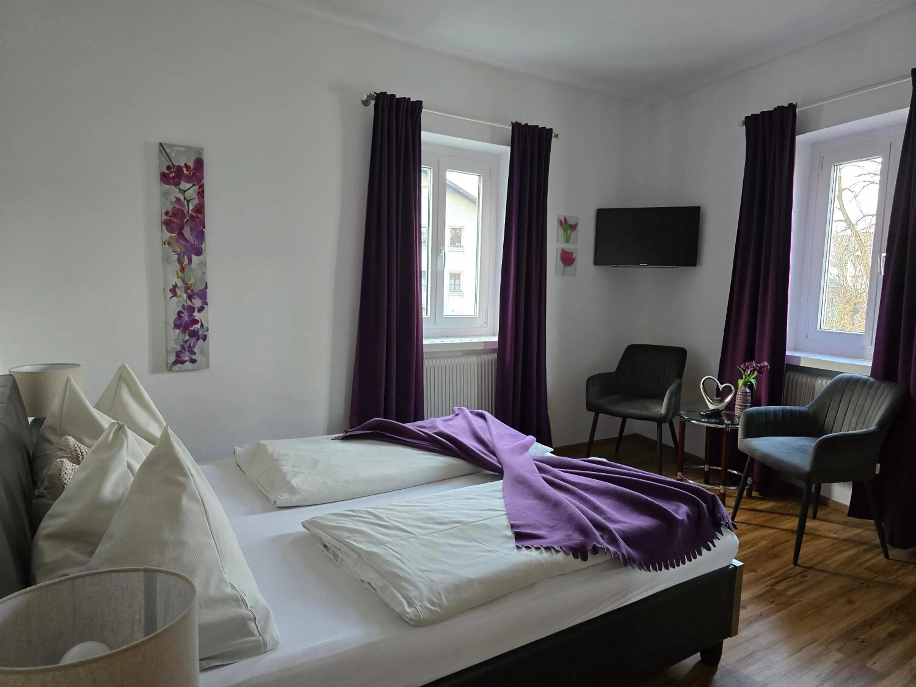 Bed in Hotel Hafnerwirt