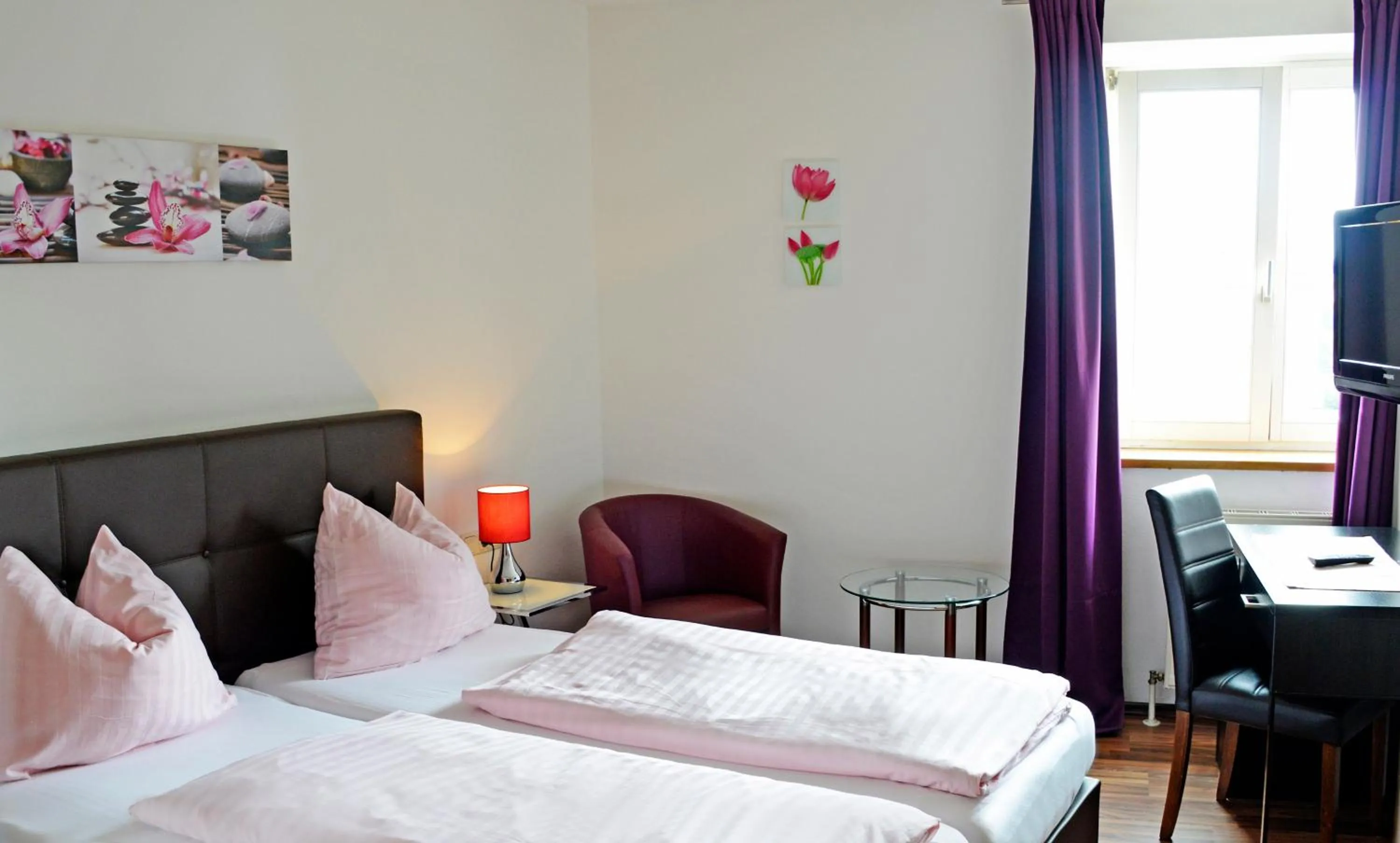 Bed in Hotel Hafnerwirt