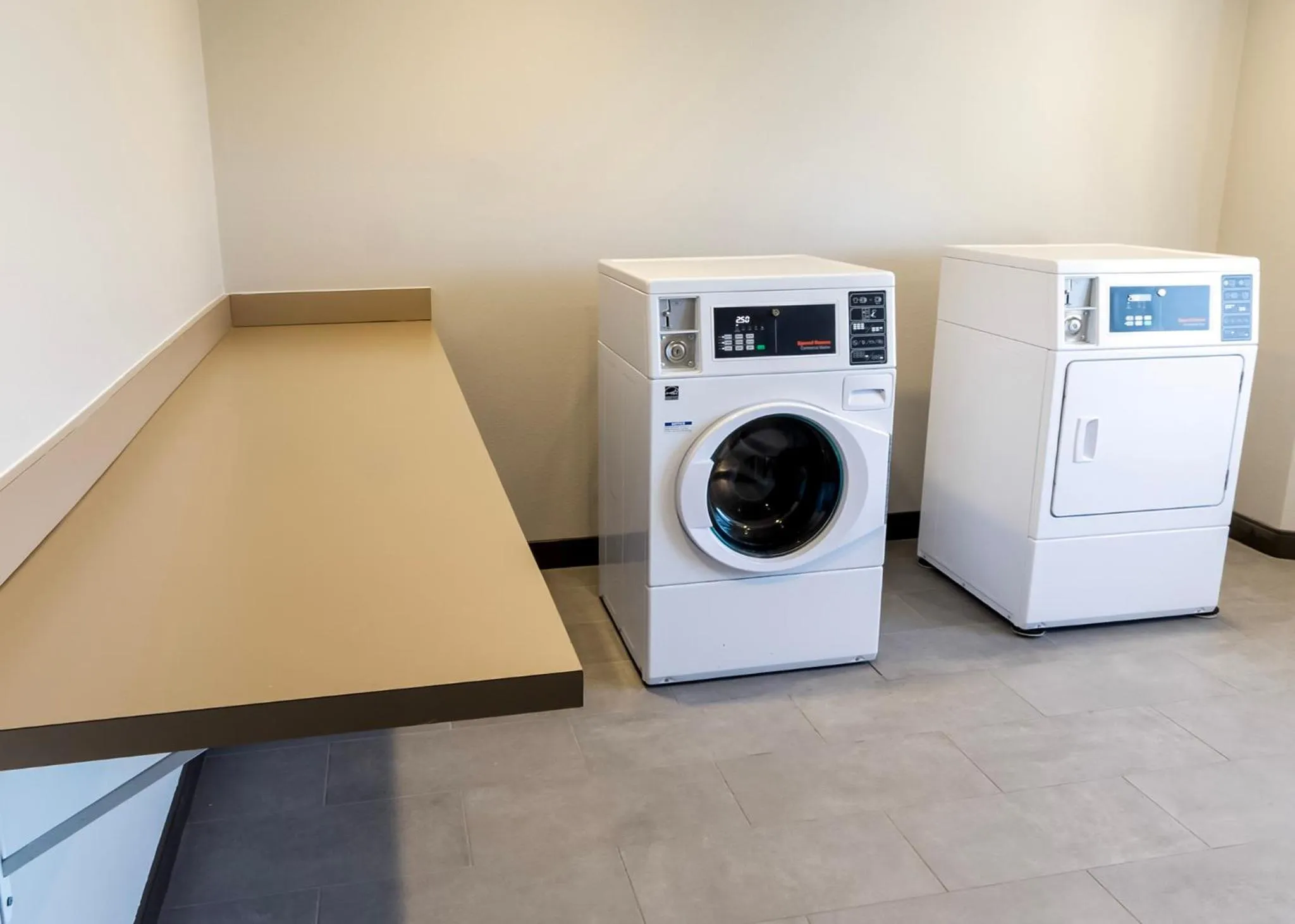 laundry in Wingate by Wyndham Owensboro