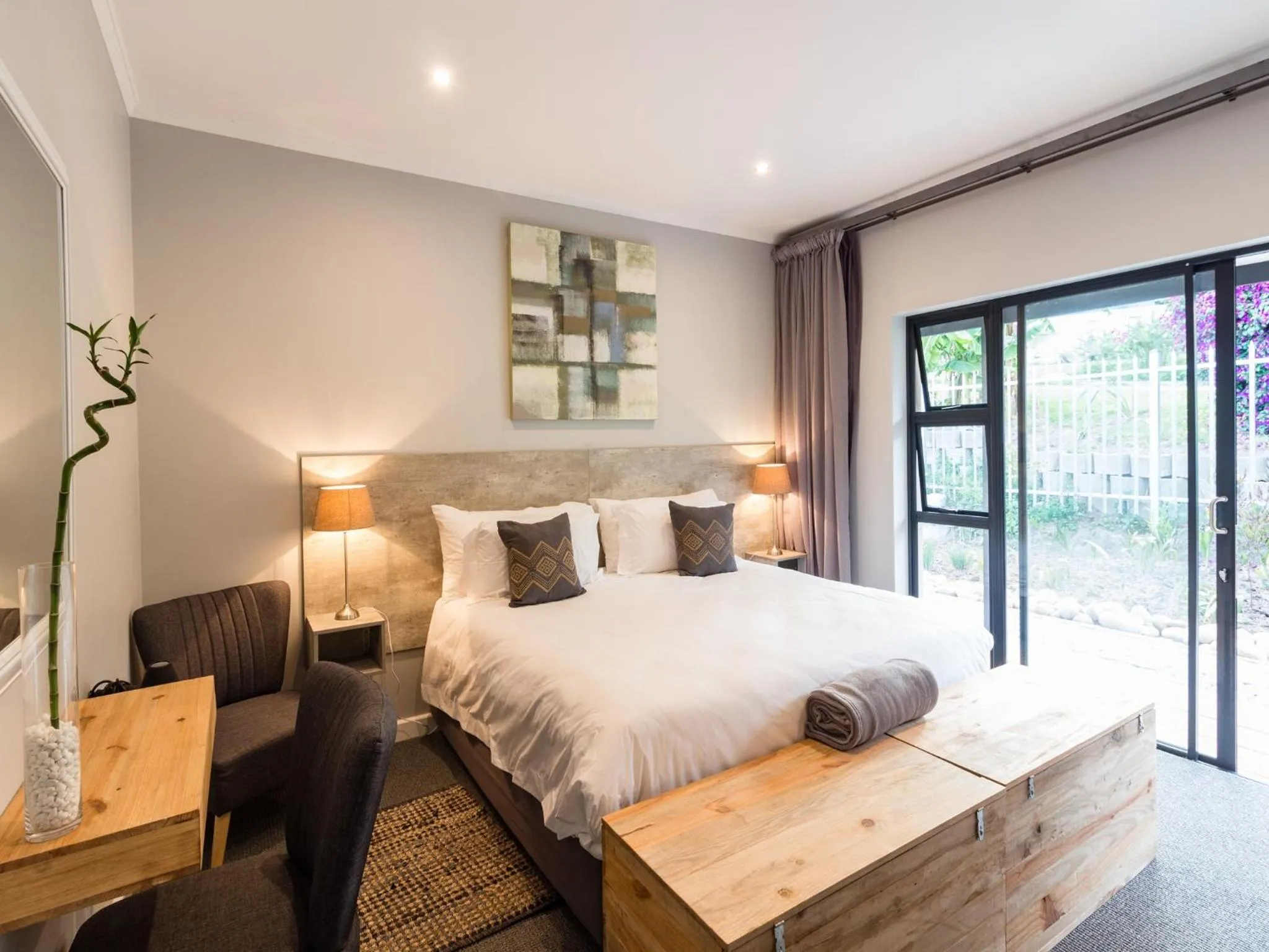 Photo of the whole room, Bed in The Greens Guest House