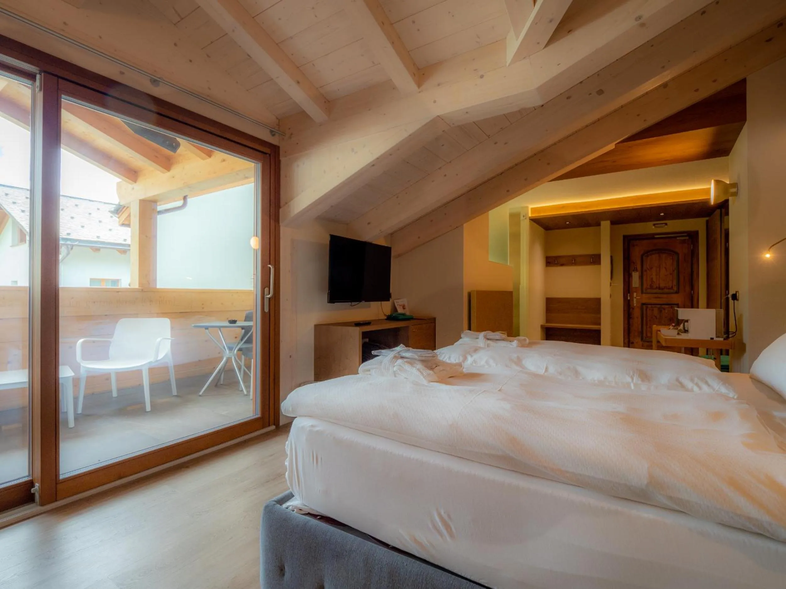 Bed in Hotel Cervo