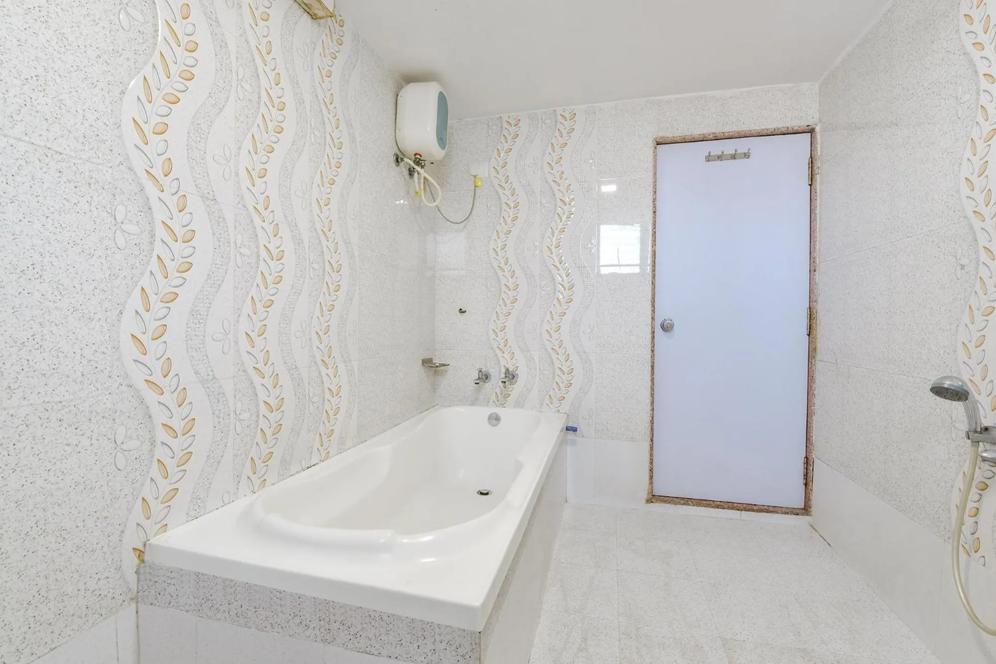 Bathroom in FabHotel Apollo - Nr Odhav Ring Road