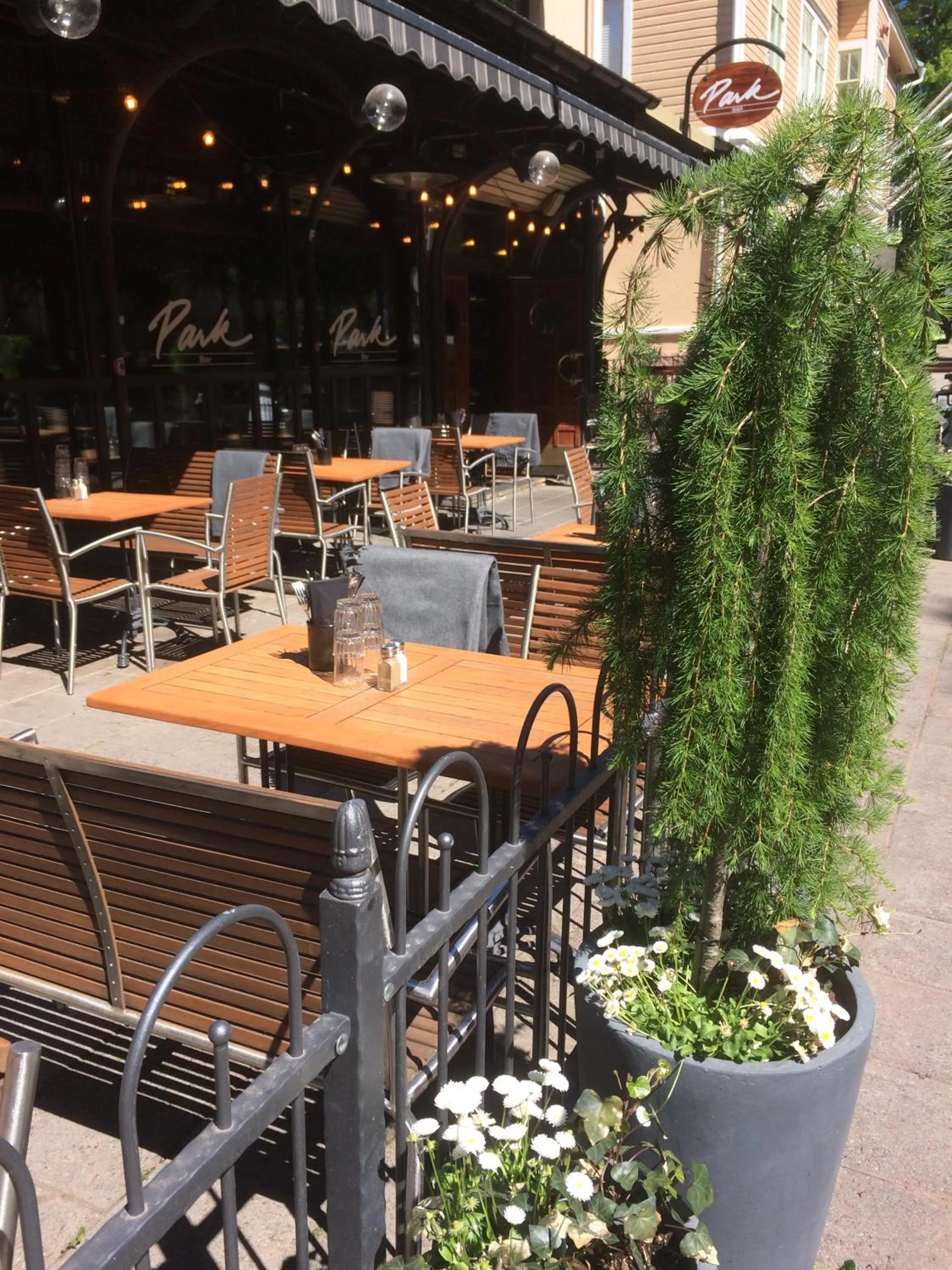Patio in Park Alandia Hotel