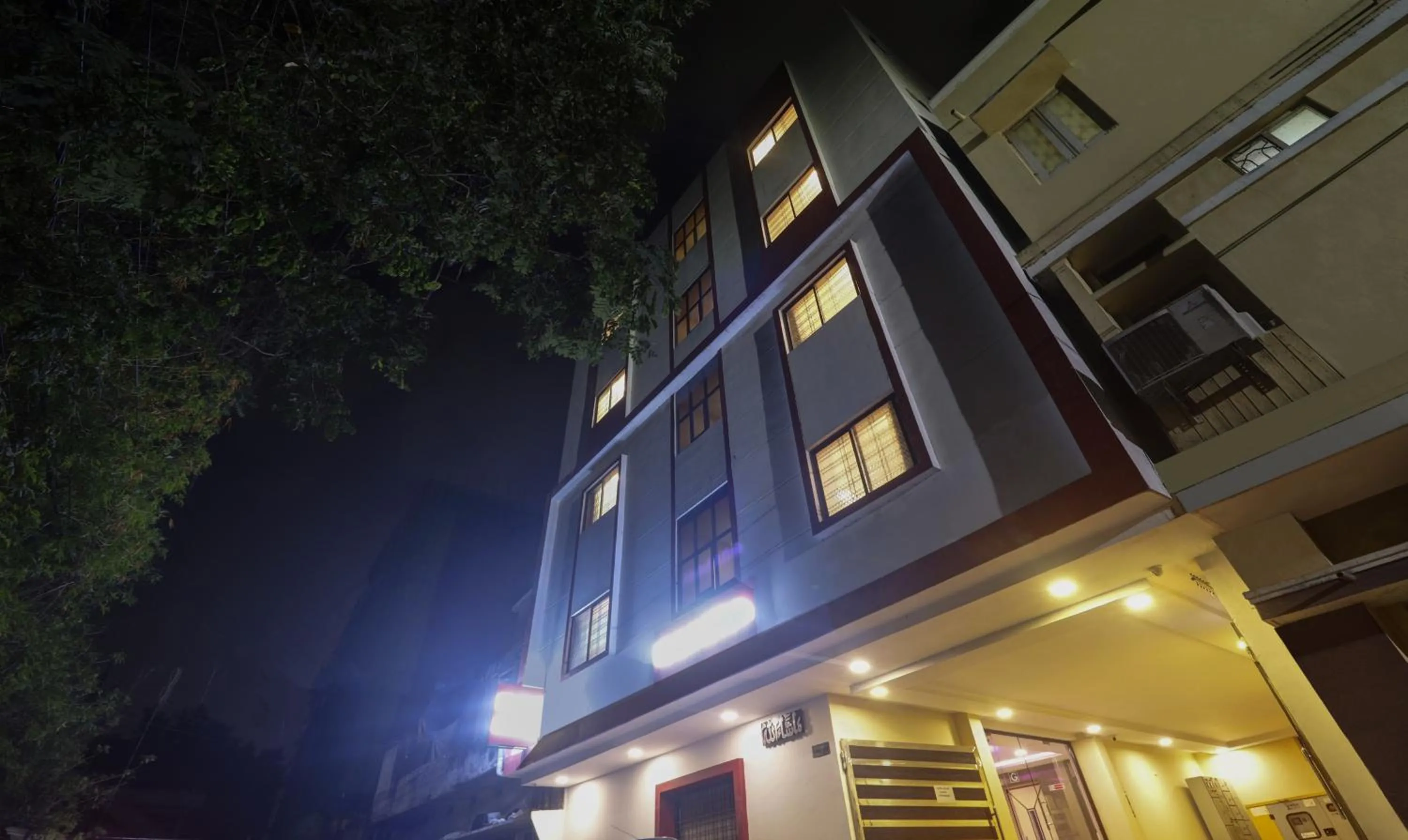 Property building in Itsy Hotels Aflah