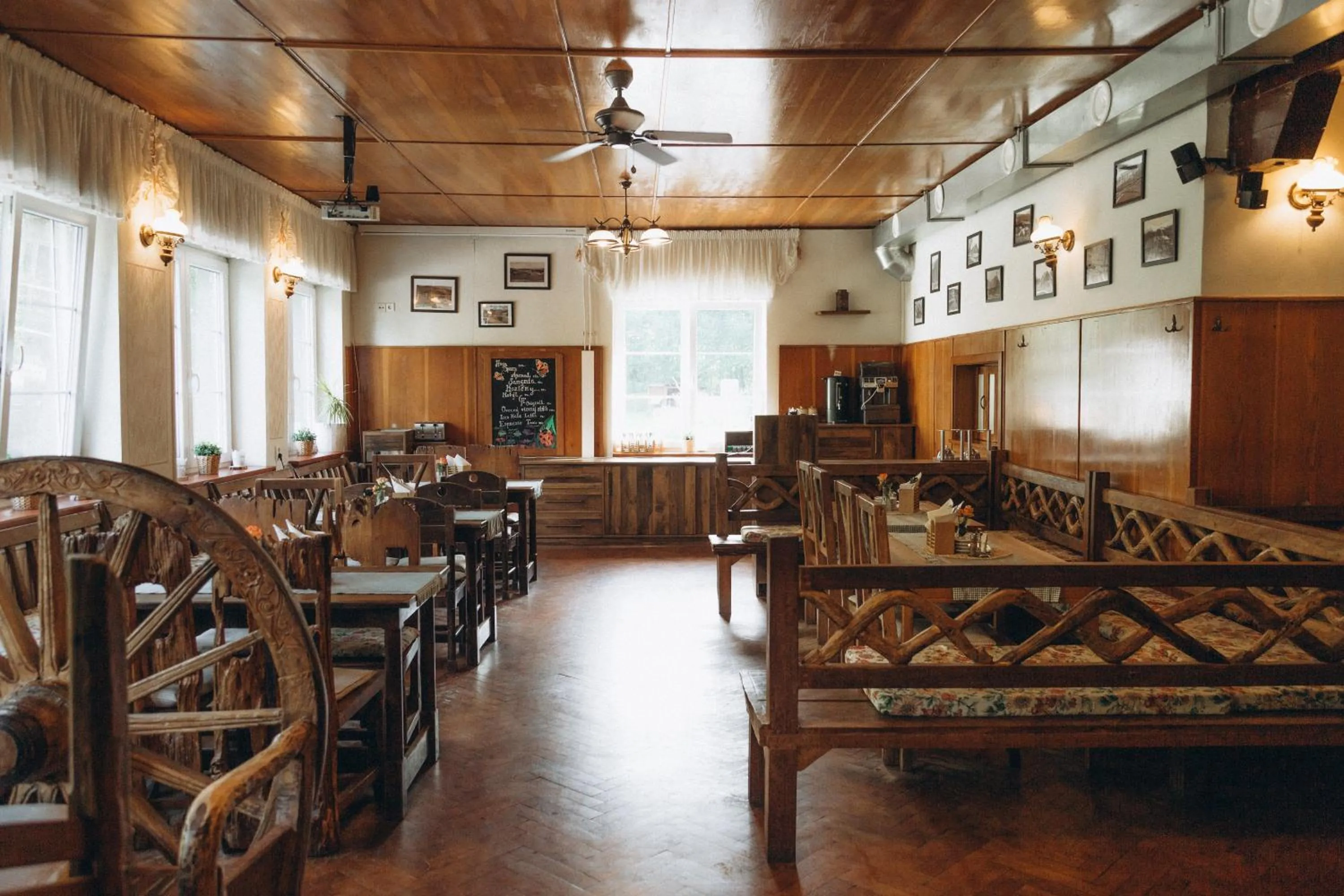 Restaurant/places to eat in Horský Hotel Dobrá Chata