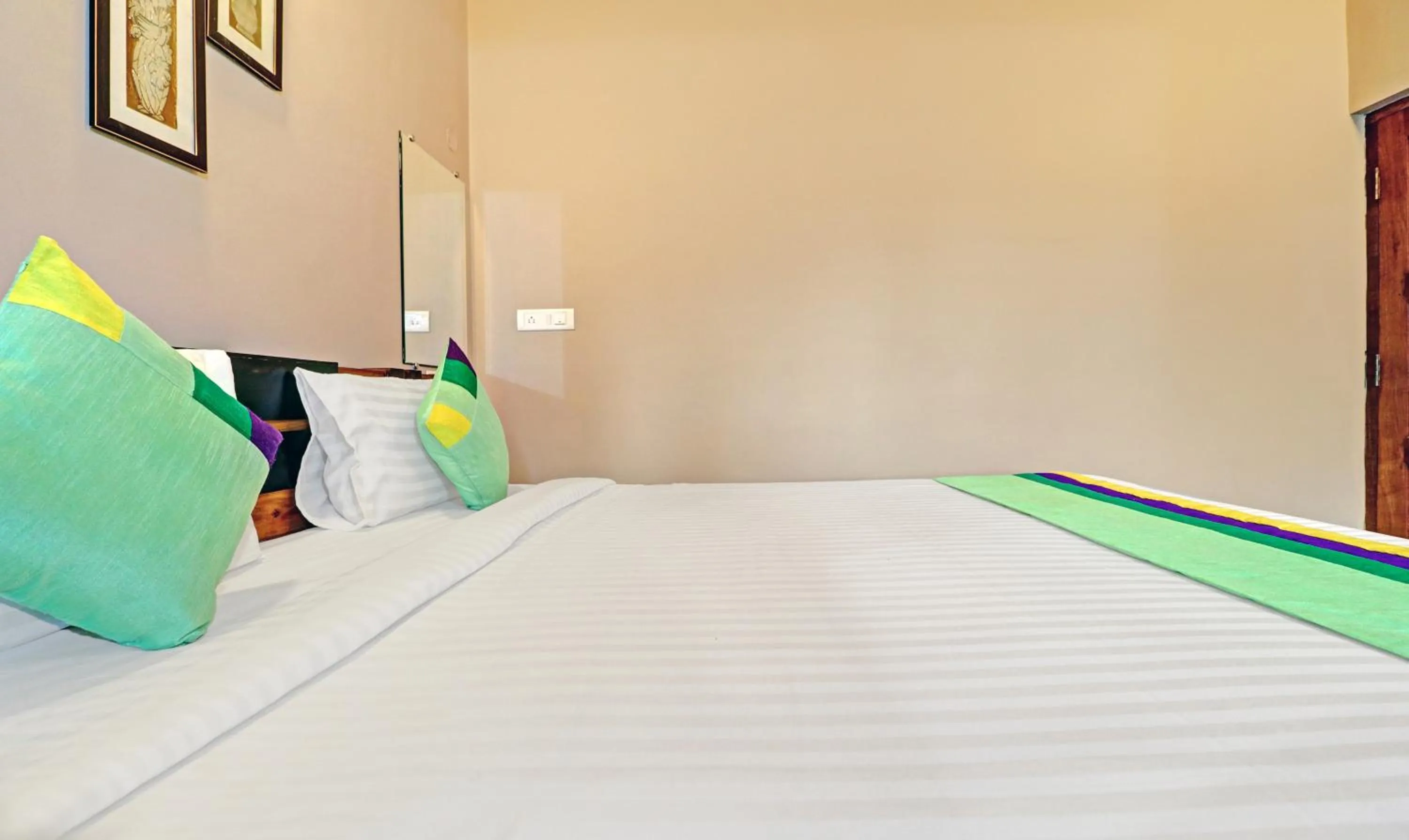 Bedroom, Bed in Treebo Avyukta Stay