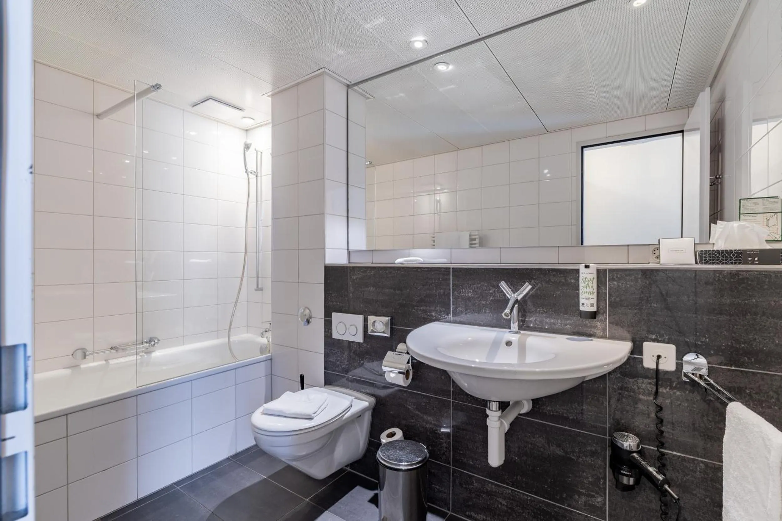 Bathroom in Royal Hotel - Urban Living