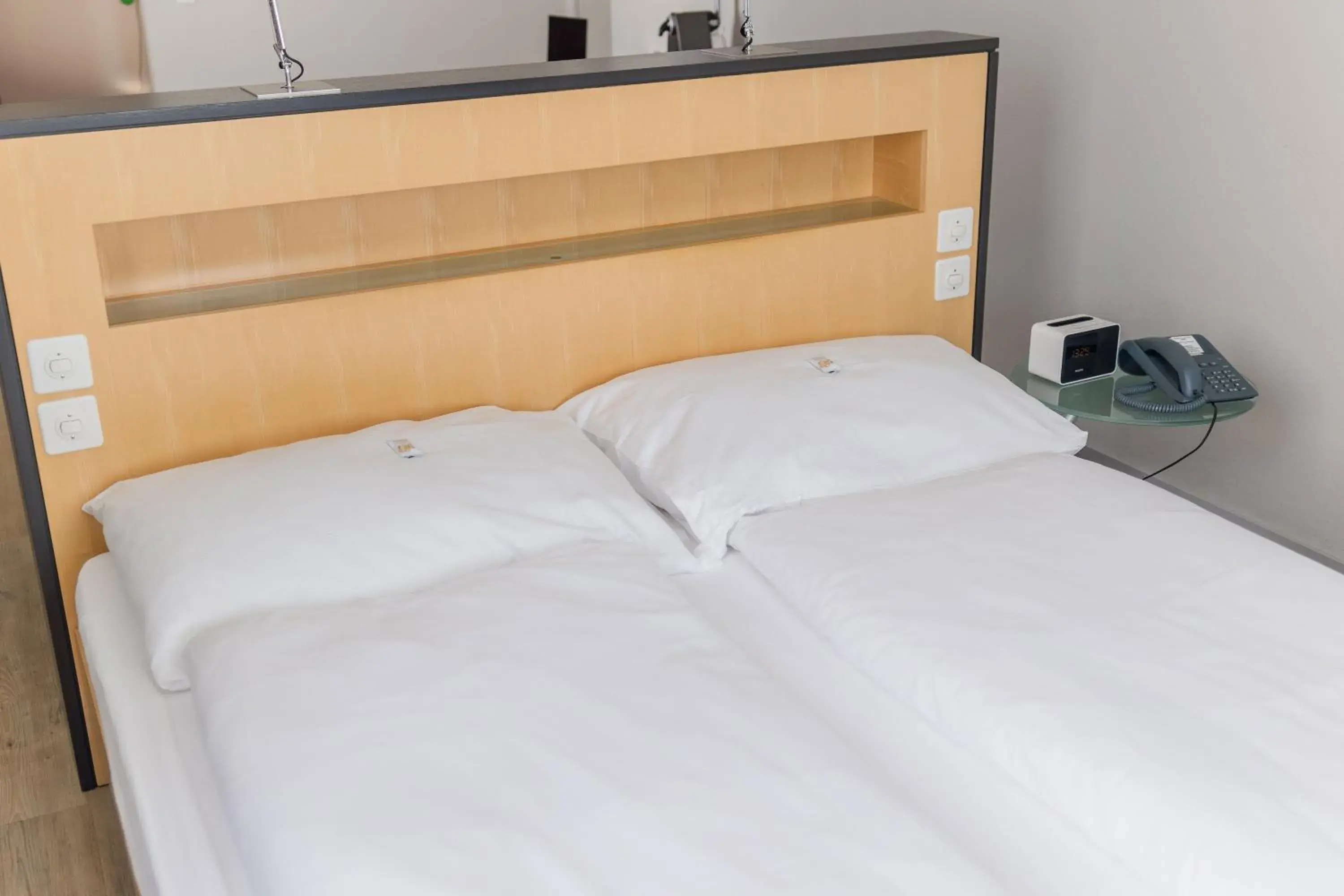 Cozy Room in Royal Hotel - Urban Living Cozy Room in Royal Hotel - Urban Living