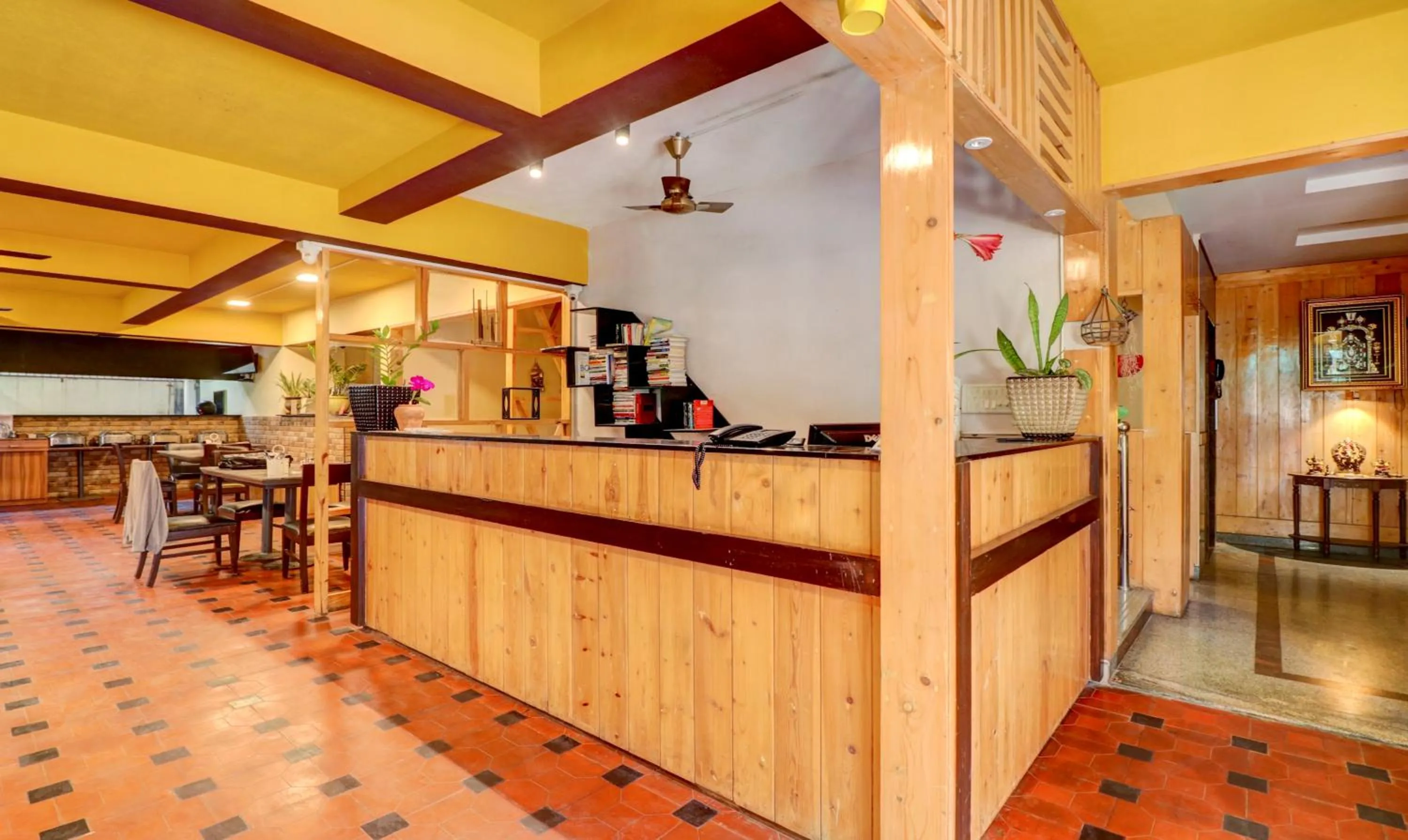 Lobby or reception in Treebo 12 Degrees West, Domlur