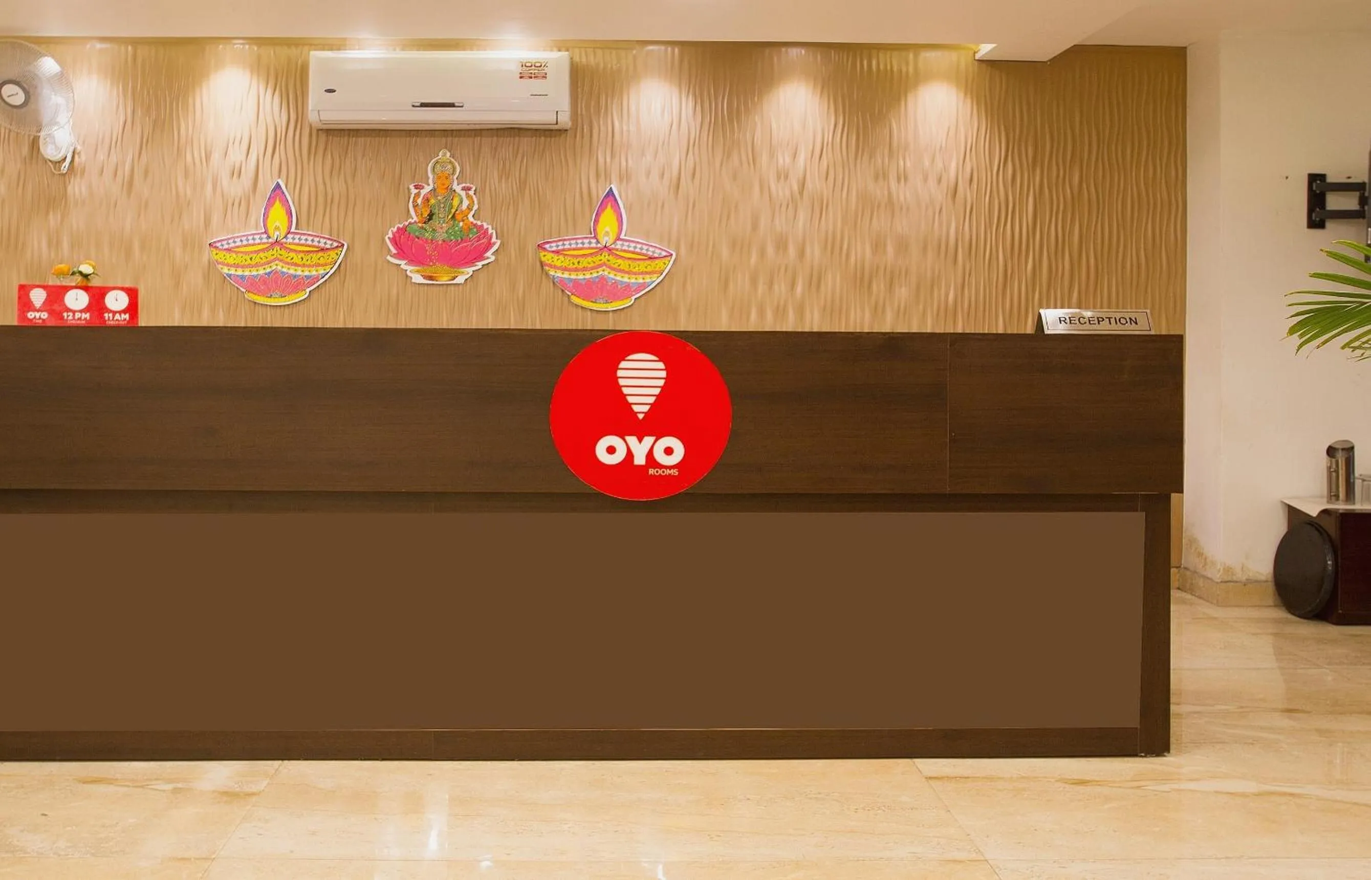 Lobby or reception in Capital O Wild Wings Hotel Near Omni Hospital Lane Nagole main road