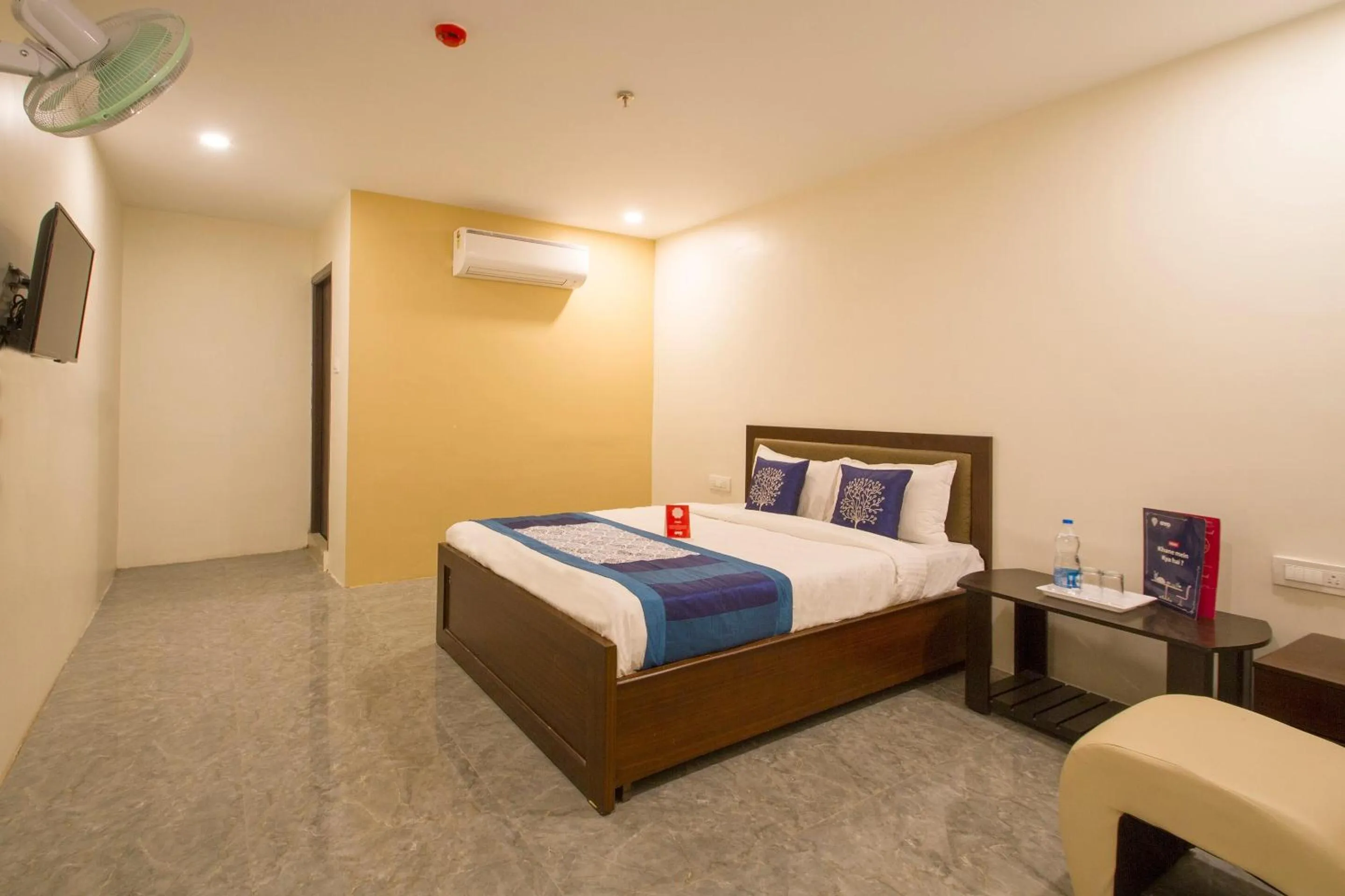 Bedroom, Bed in Capital O Wild Wings Hotel Near Omni Hospital Lane Nagole main road