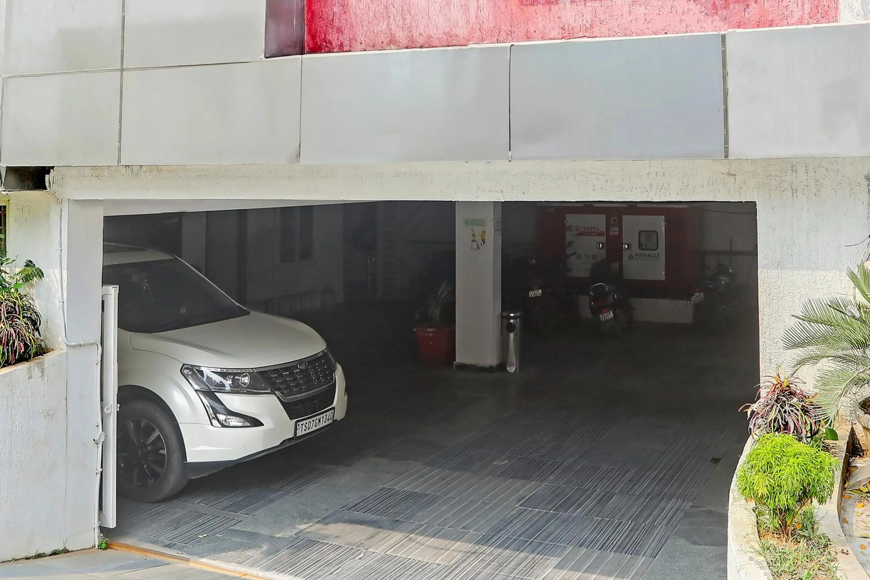 Facade/entrance in Super Collection O SSR Royal Suites