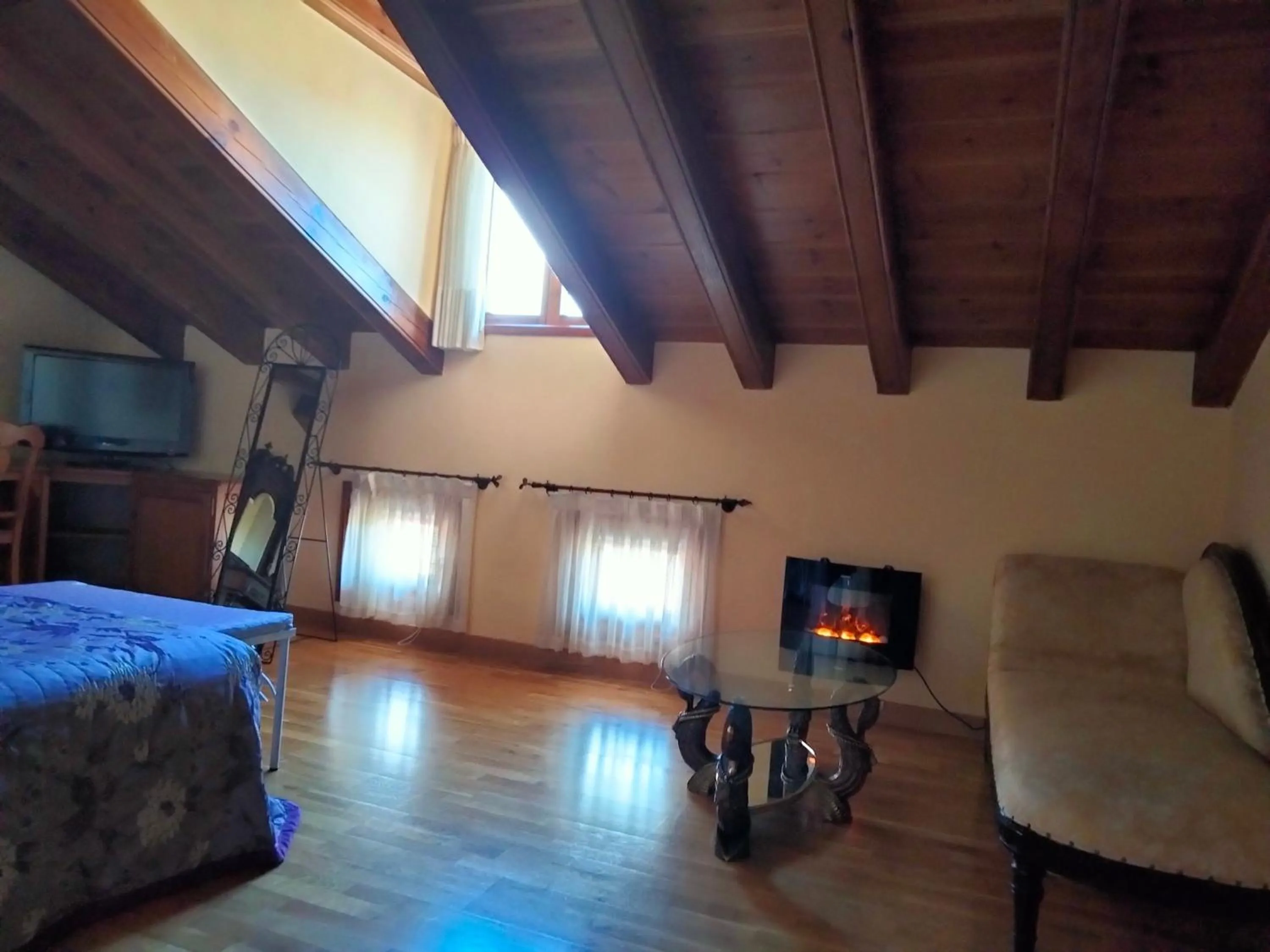 Seating area in Hotel Puerta Sepúlveda