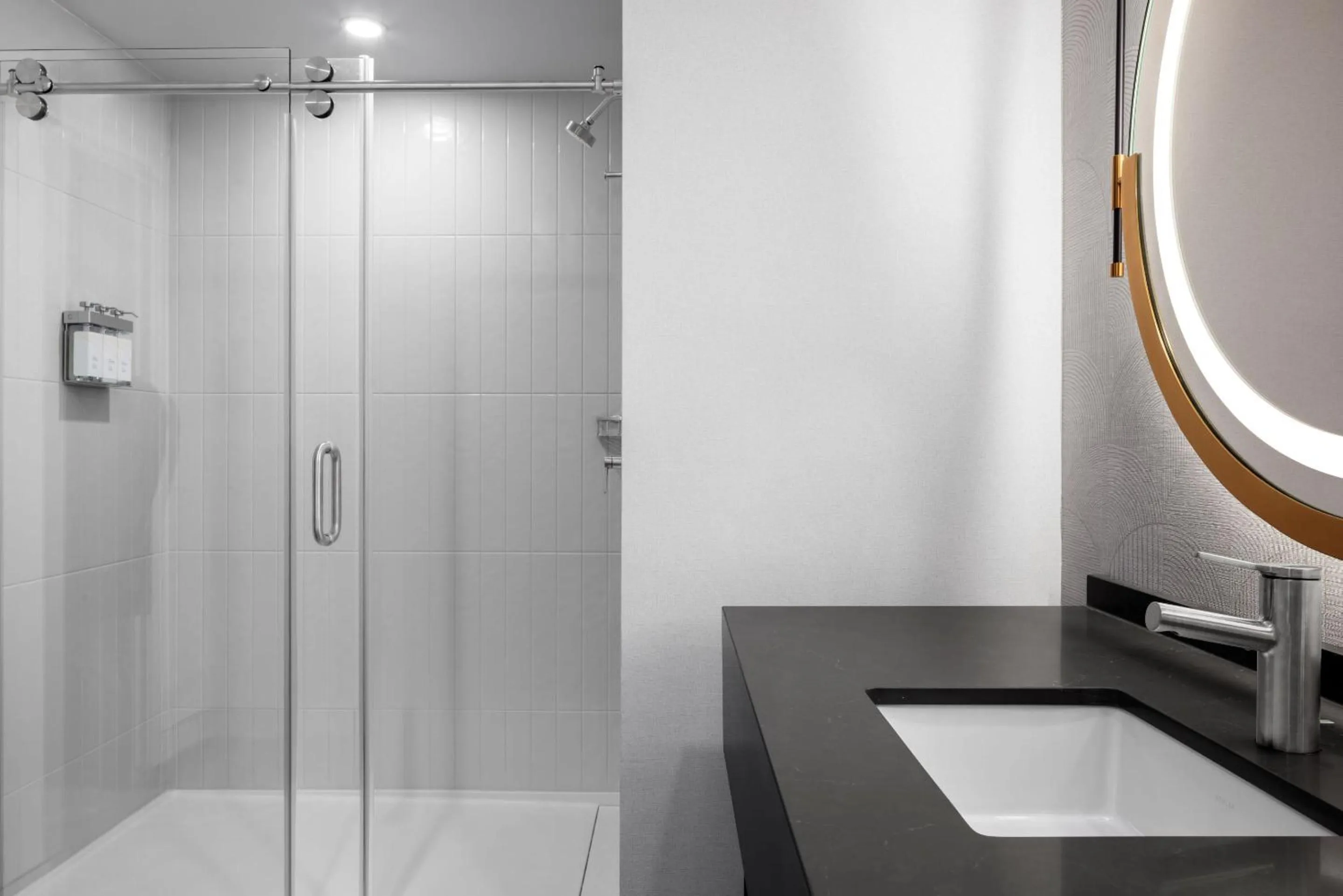 Shower in Horseshoe Bossier City, A Caesars Destination